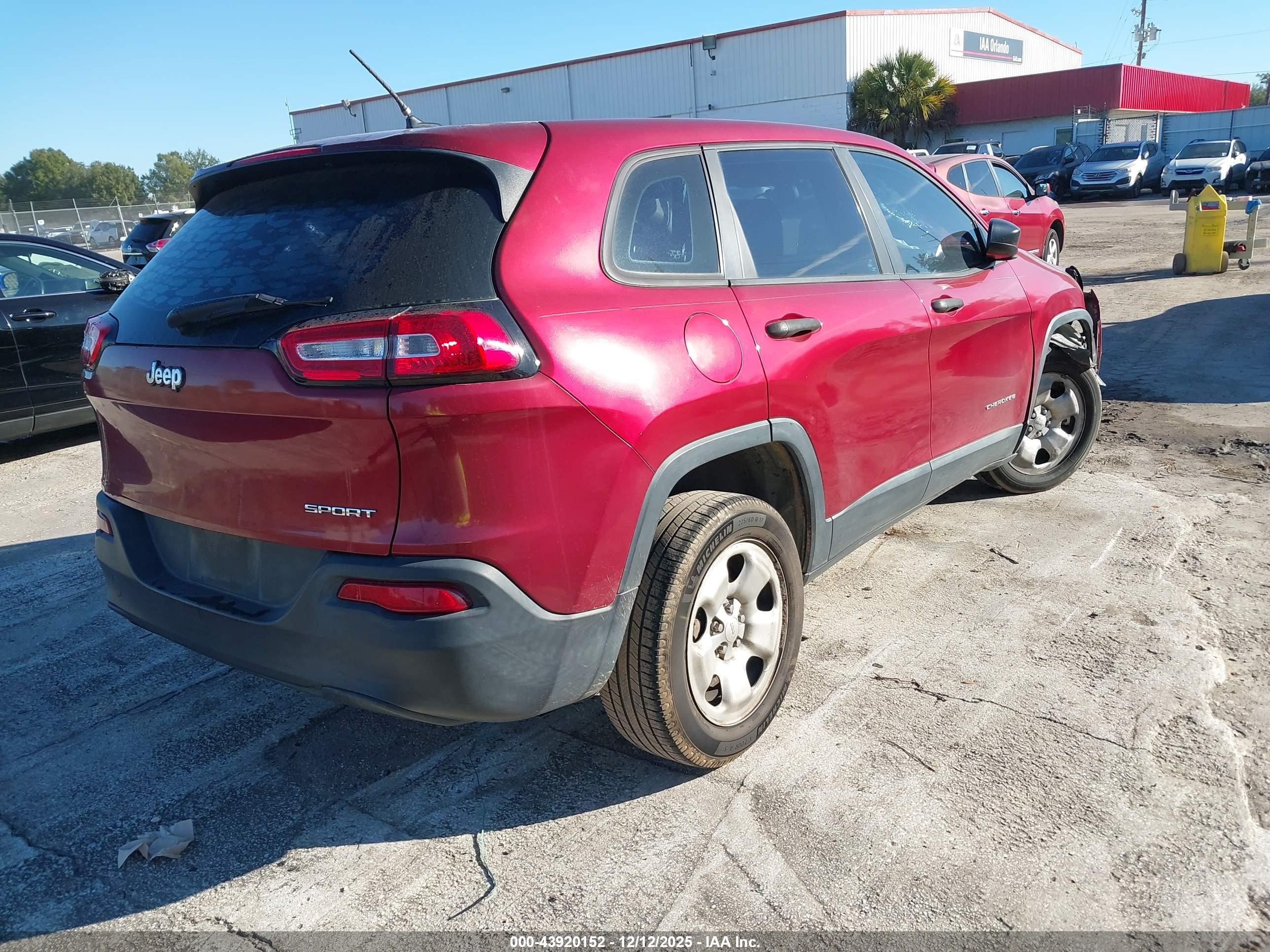 JEEP CHEROKEE image 4