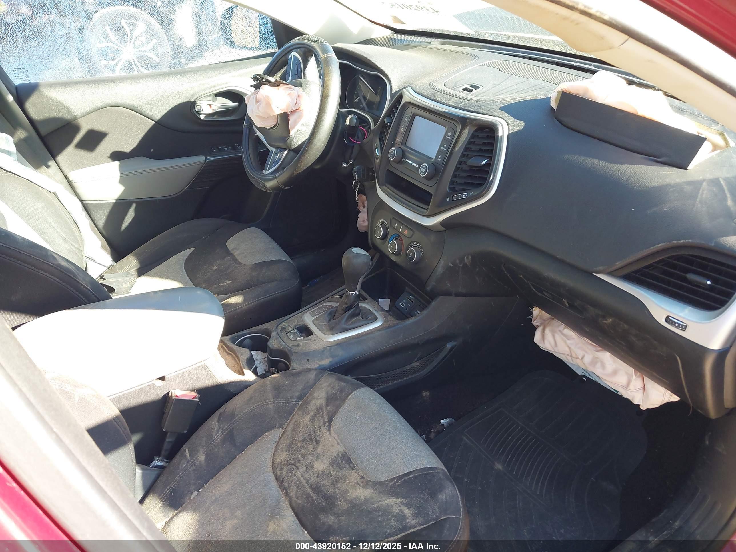 JEEP CHEROKEE image 5