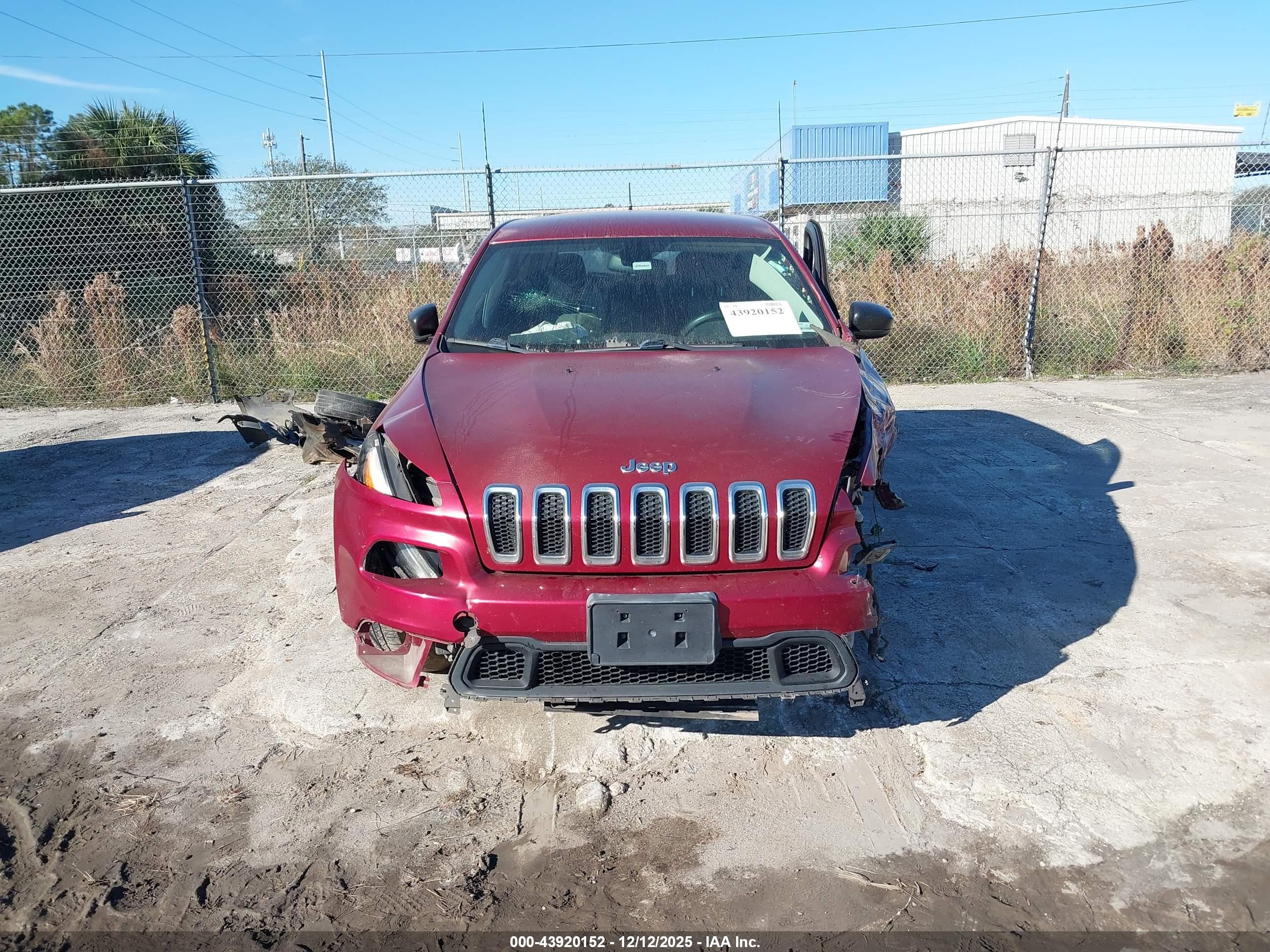 JEEP CHEROKEE image 6