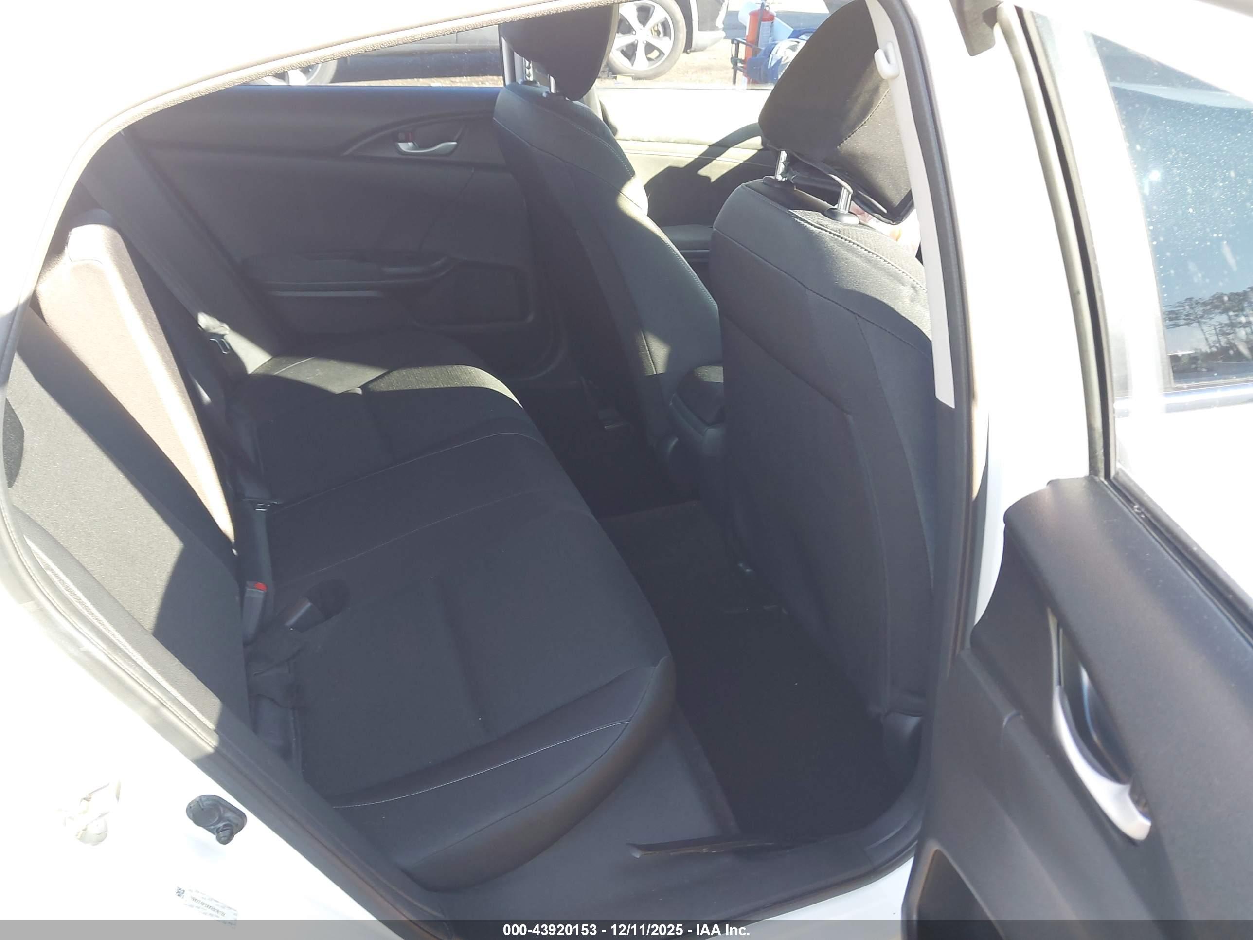 HONDA INSIGHT image 8