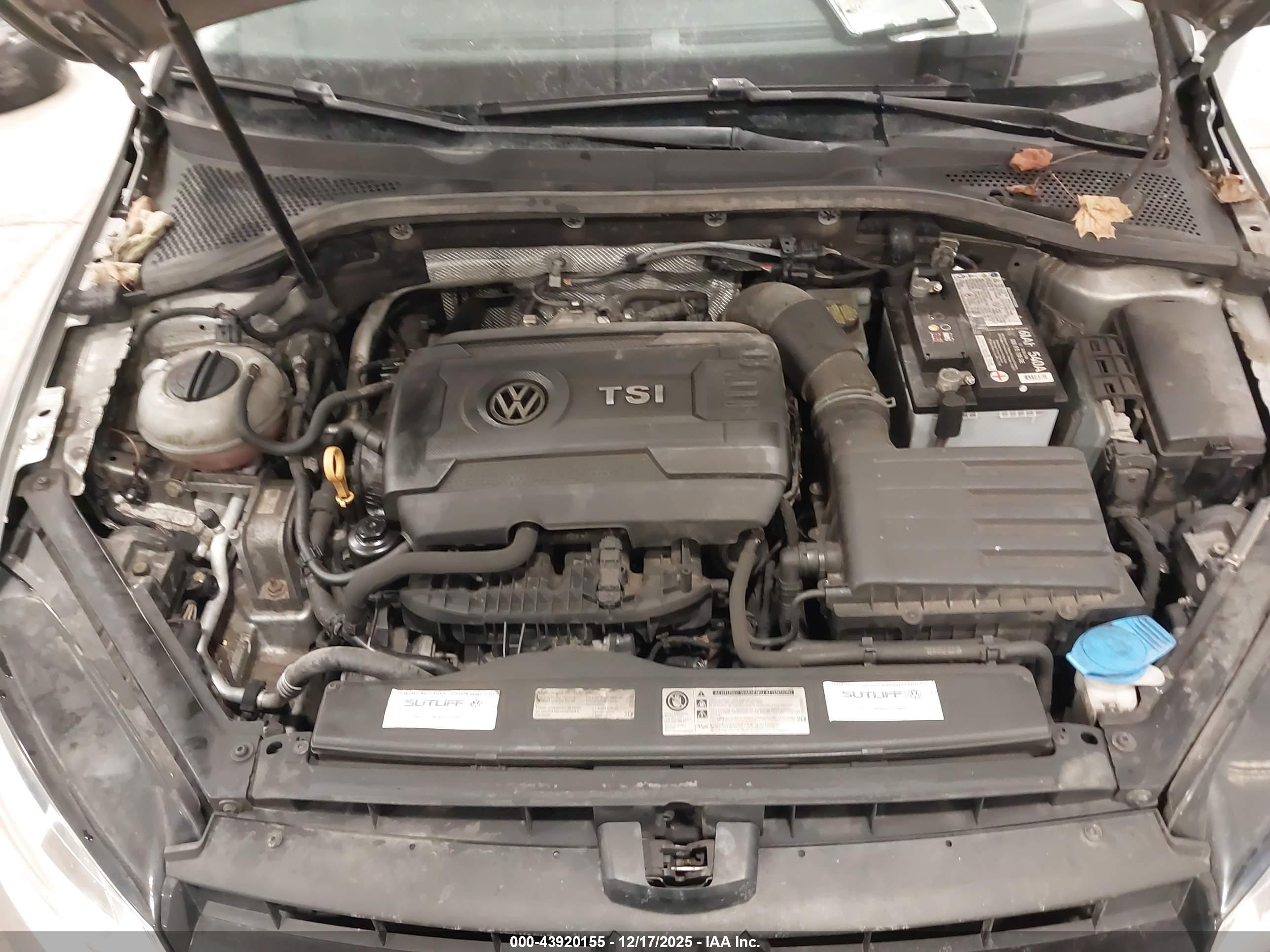 VOLKSWAGEN GOLF image 10