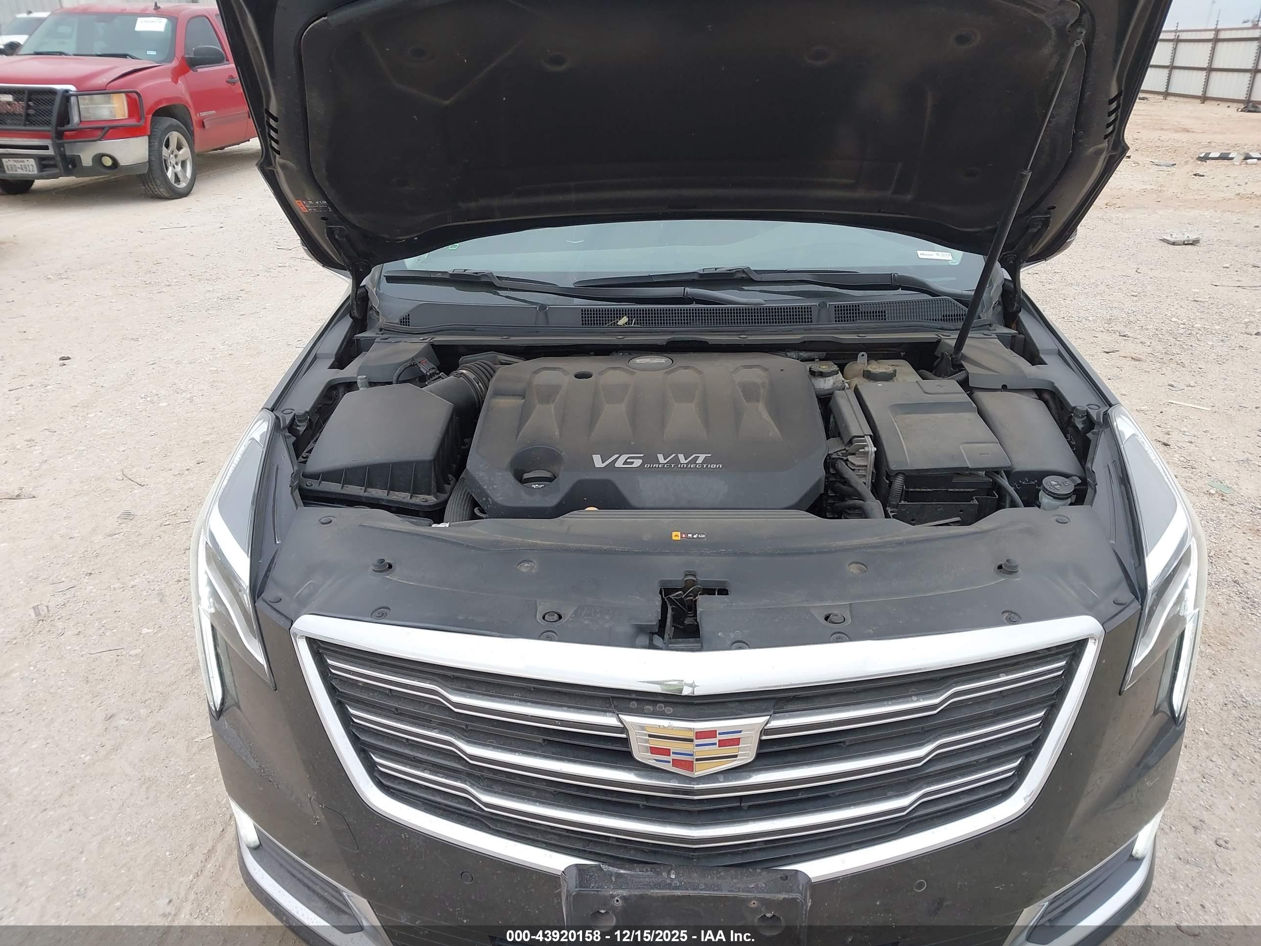 CADILLAC XTS image 10
