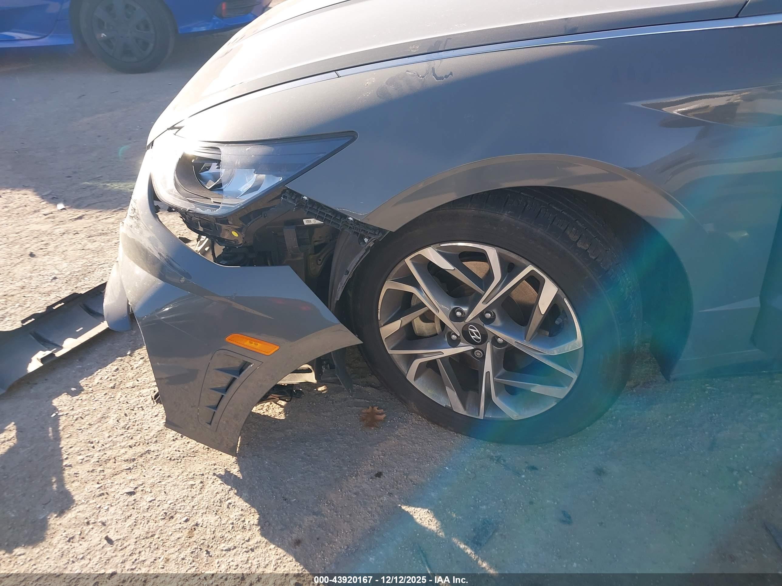 HYUNDAI SONATA image 6