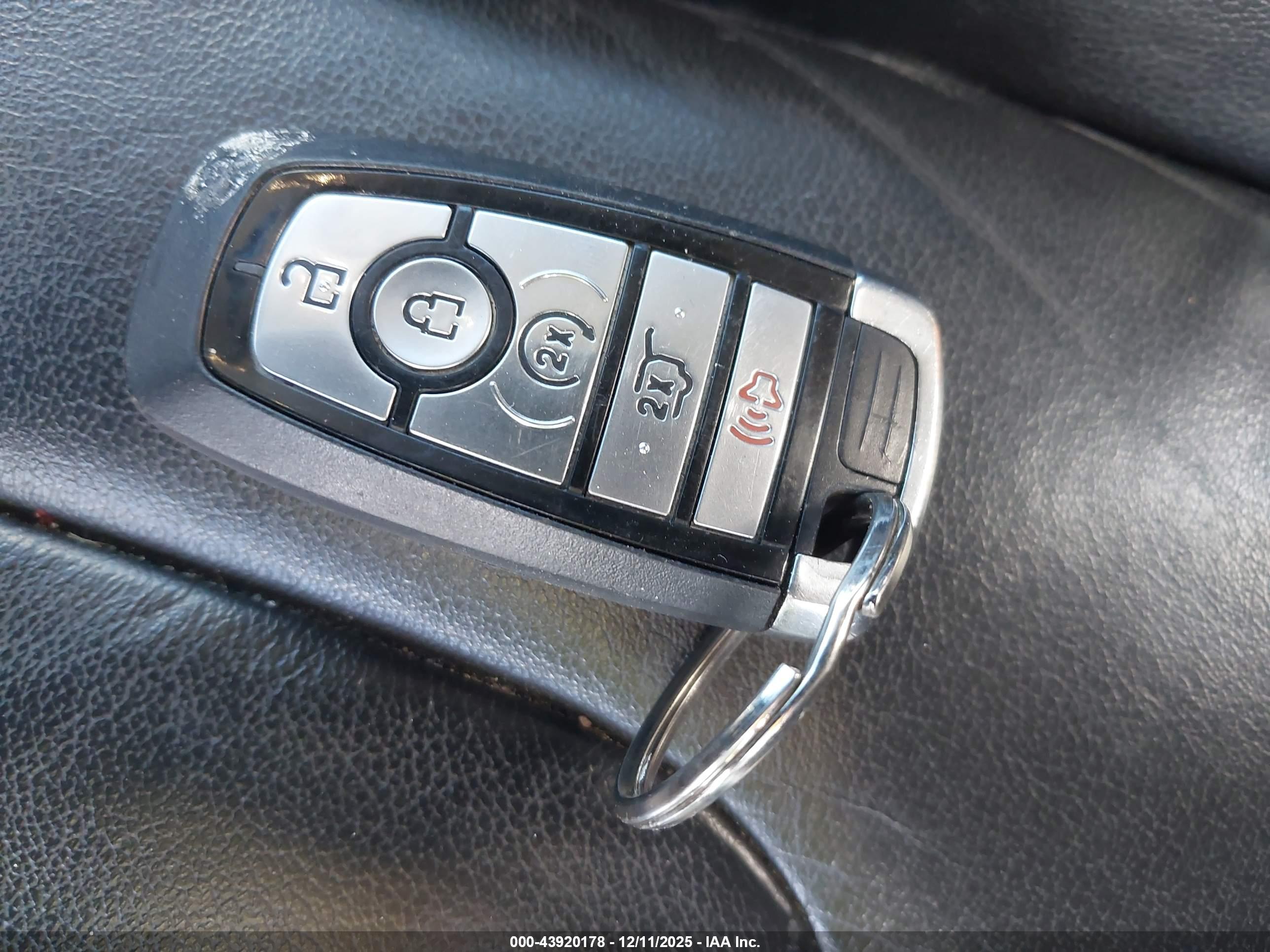 FORD EDGE image 11