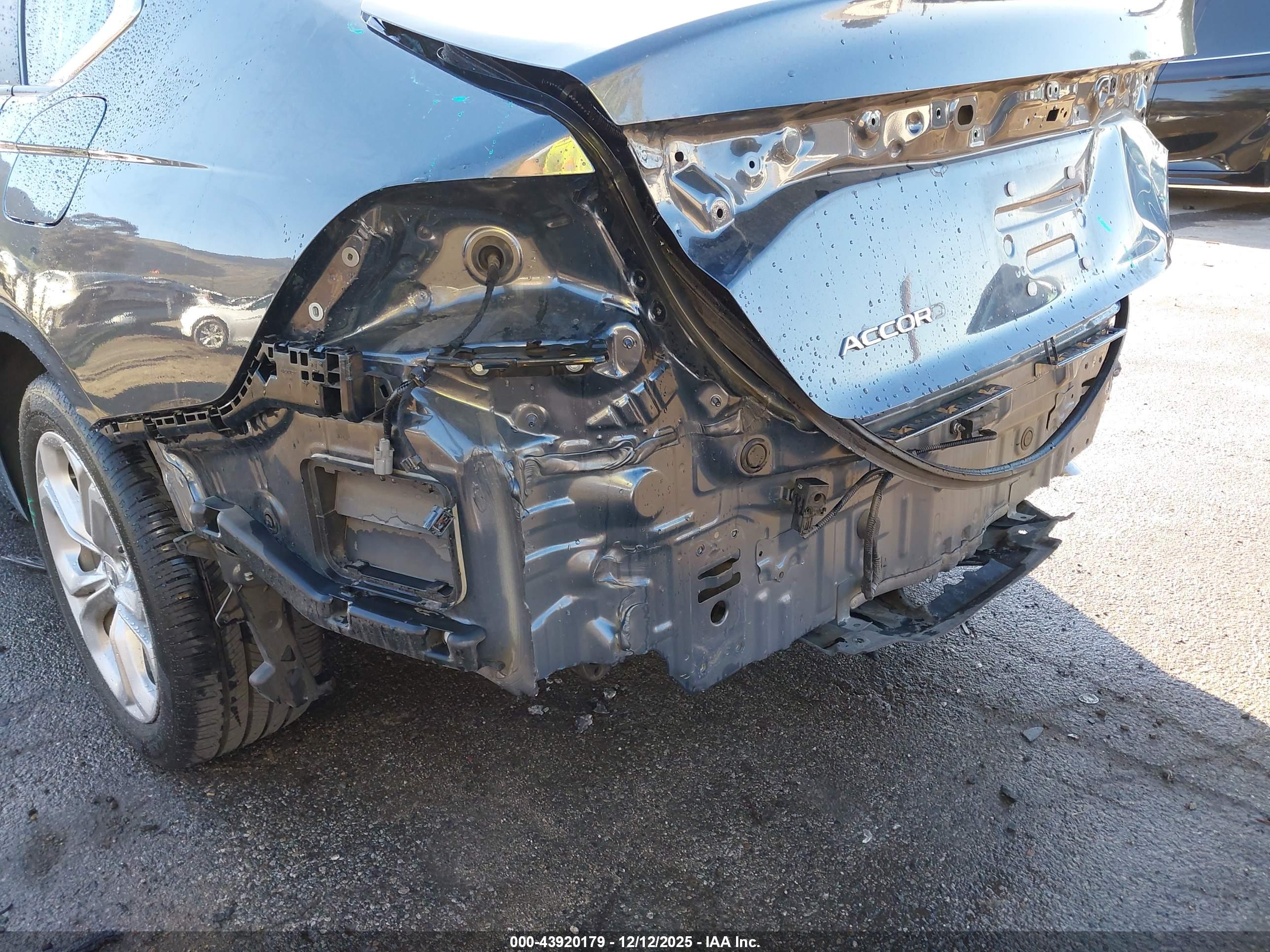 HONDA ACCORD image 6