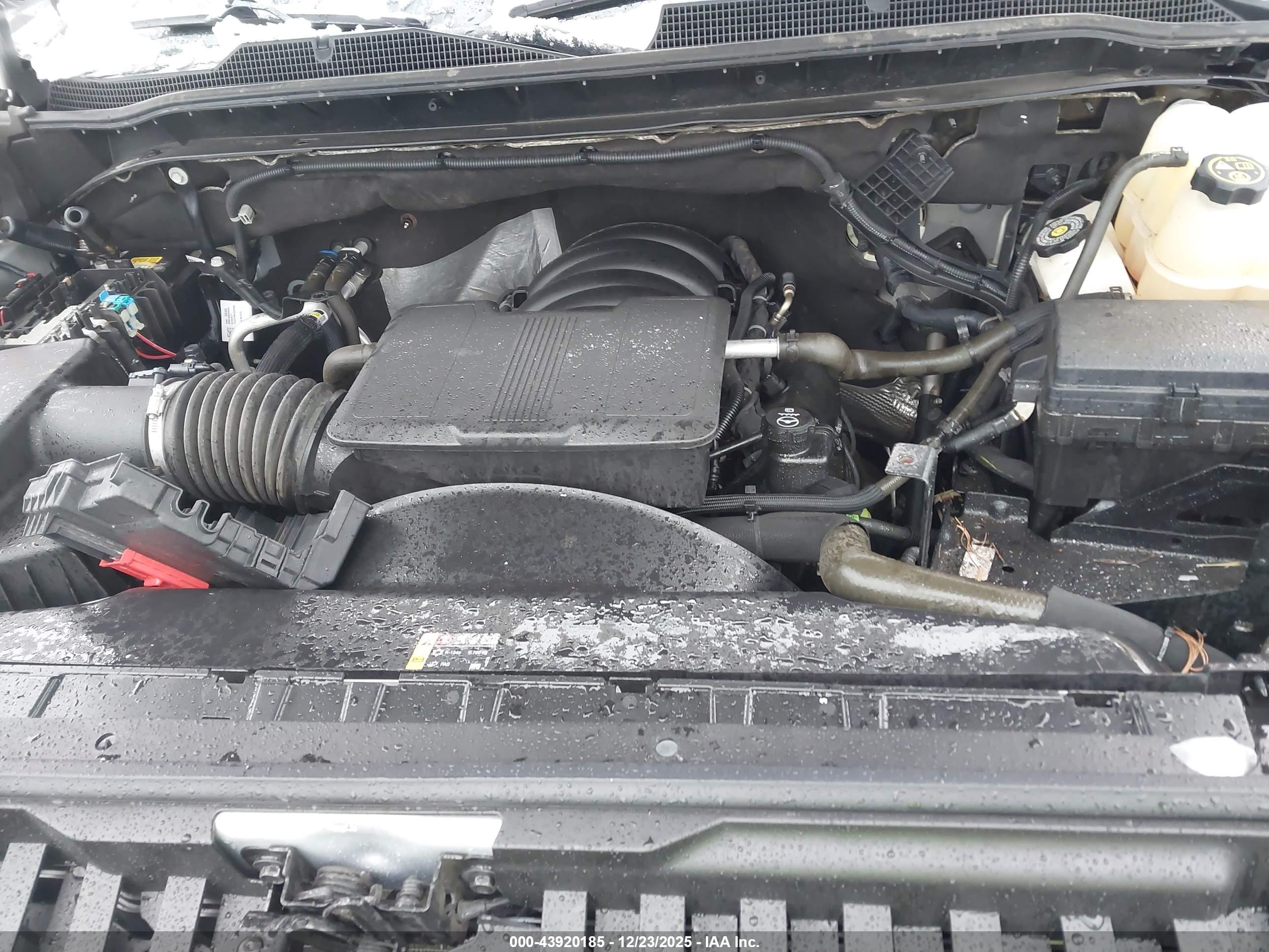 CHEVROLET SILVERADO image 10