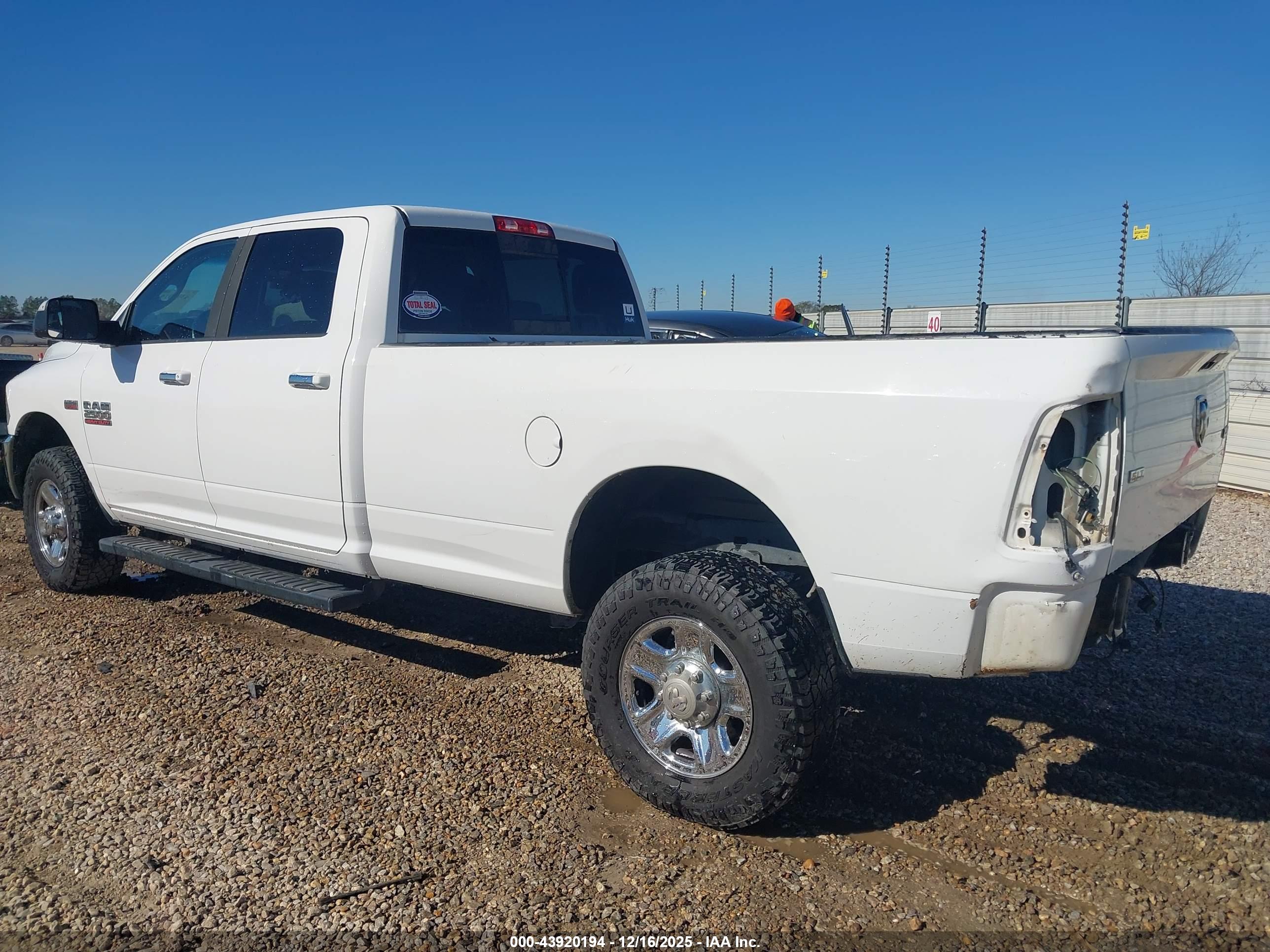 RAM 2500 image 3