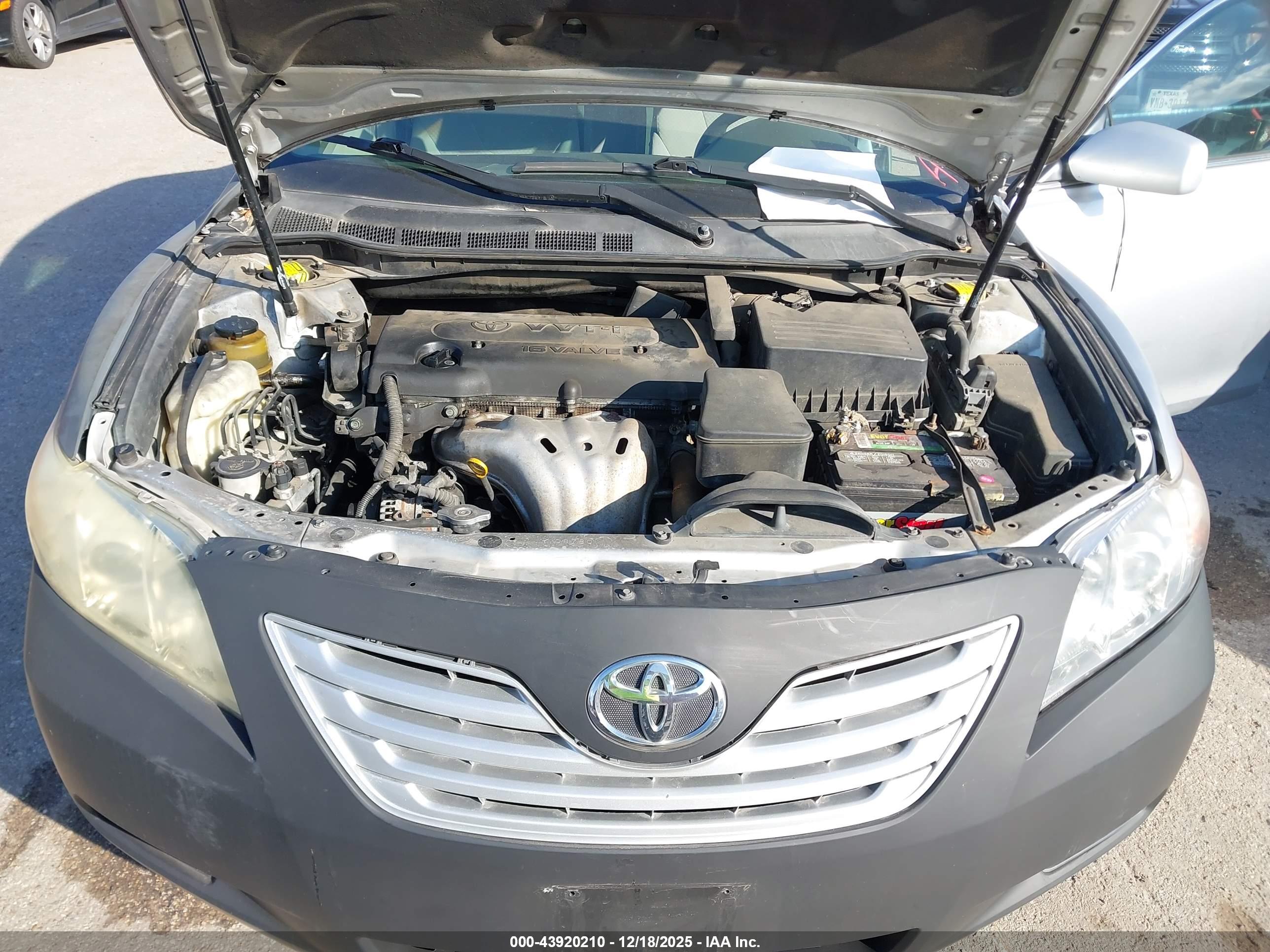 TOYOTA CAMRY image 10