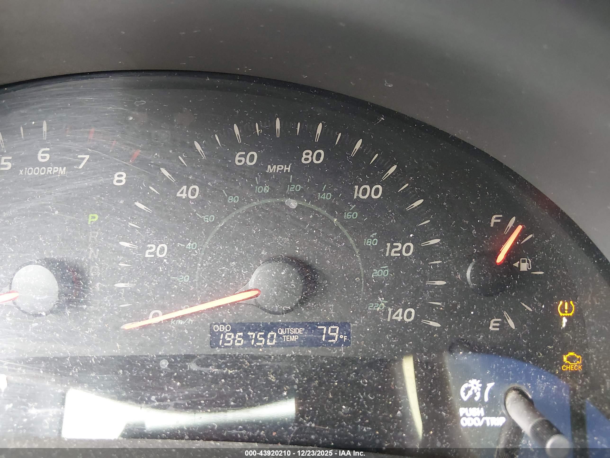 TOYOTA CAMRY image 7