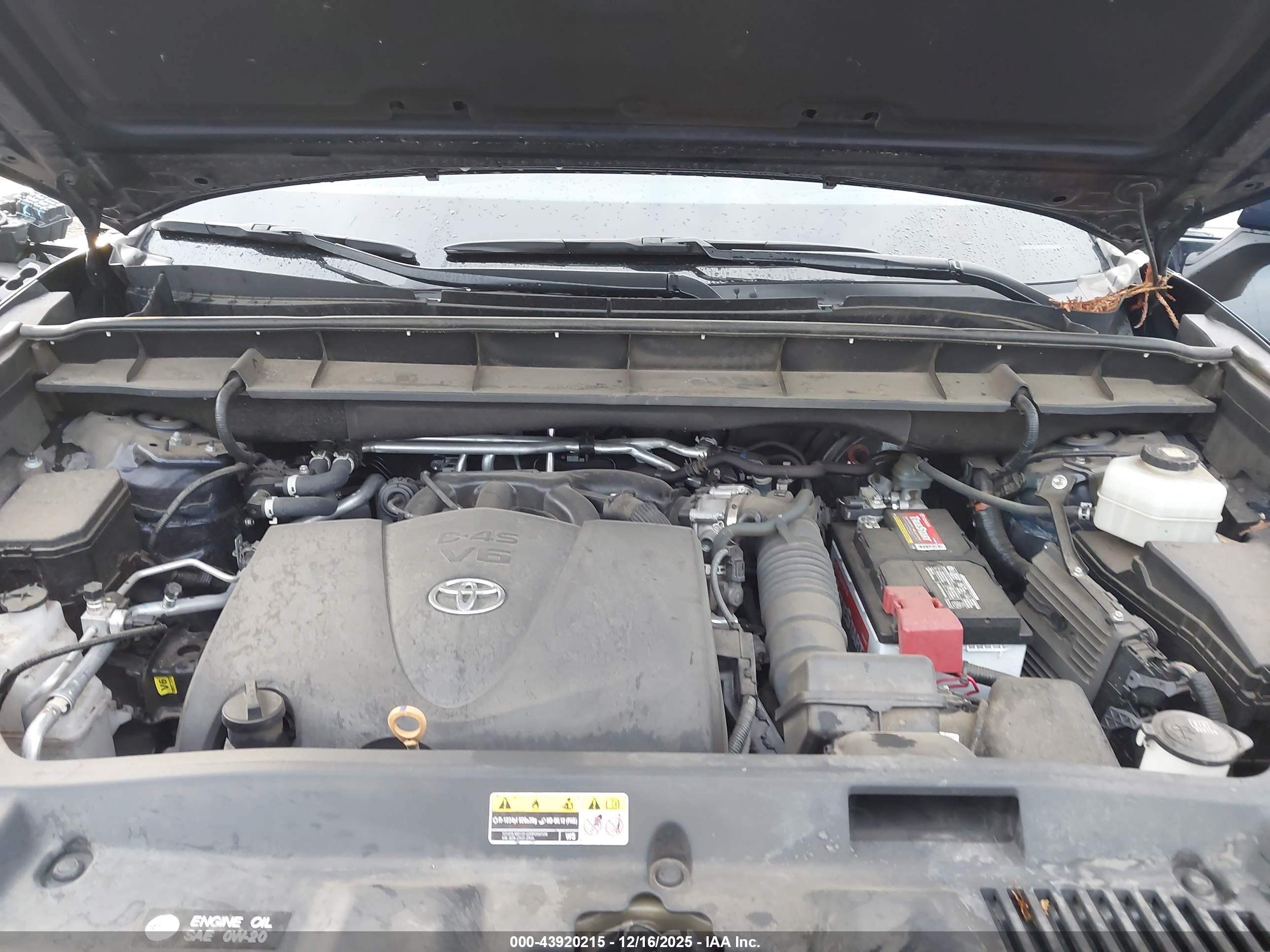 TOYOTA HIGHLANDER image 10