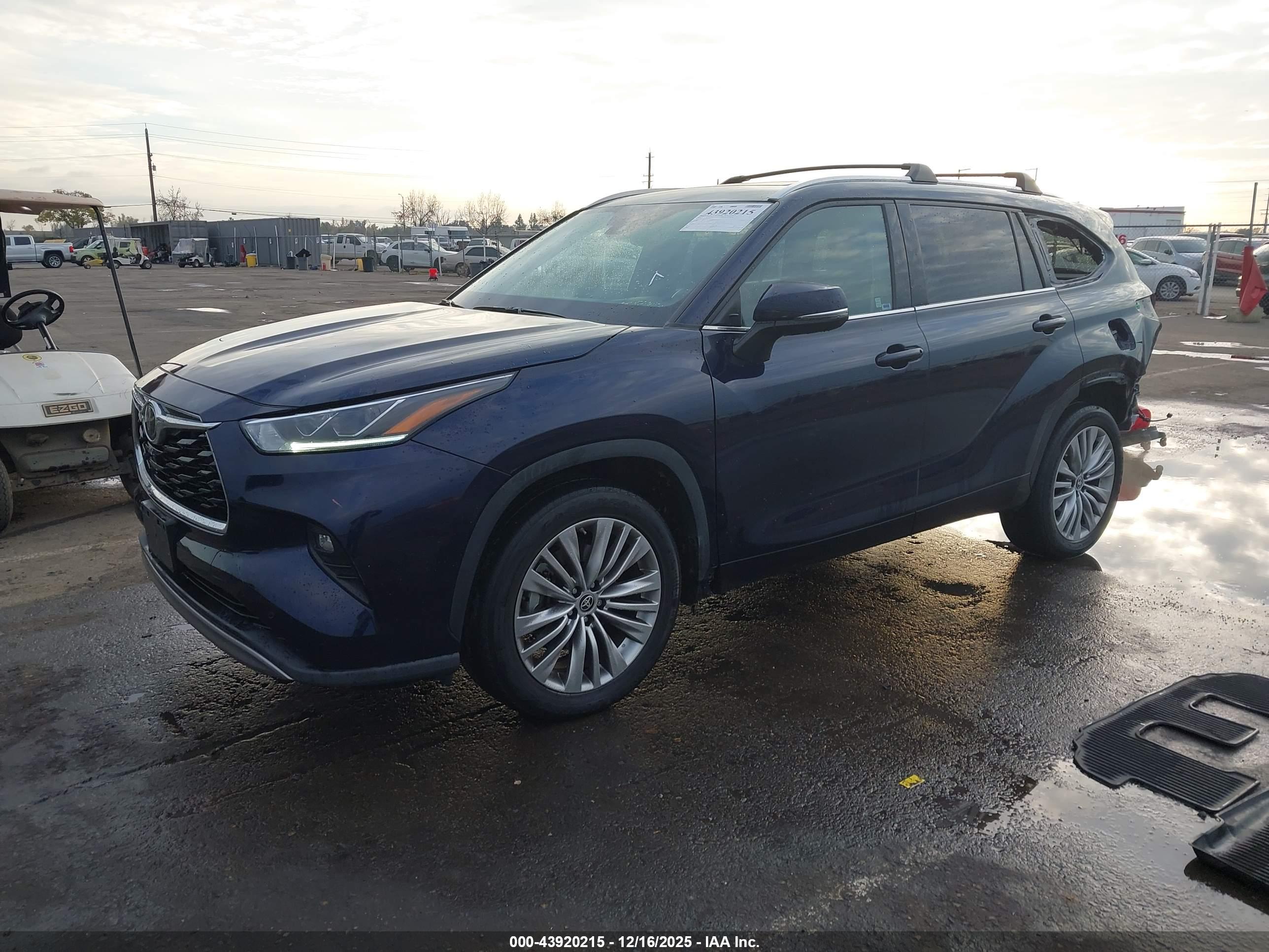 TOYOTA HIGHLANDER image 2