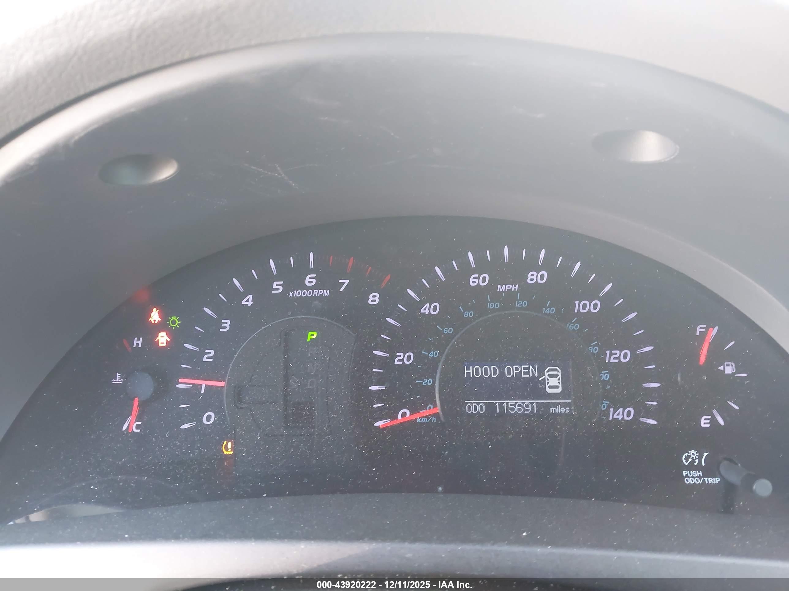 TOYOTA CAMRY image 7