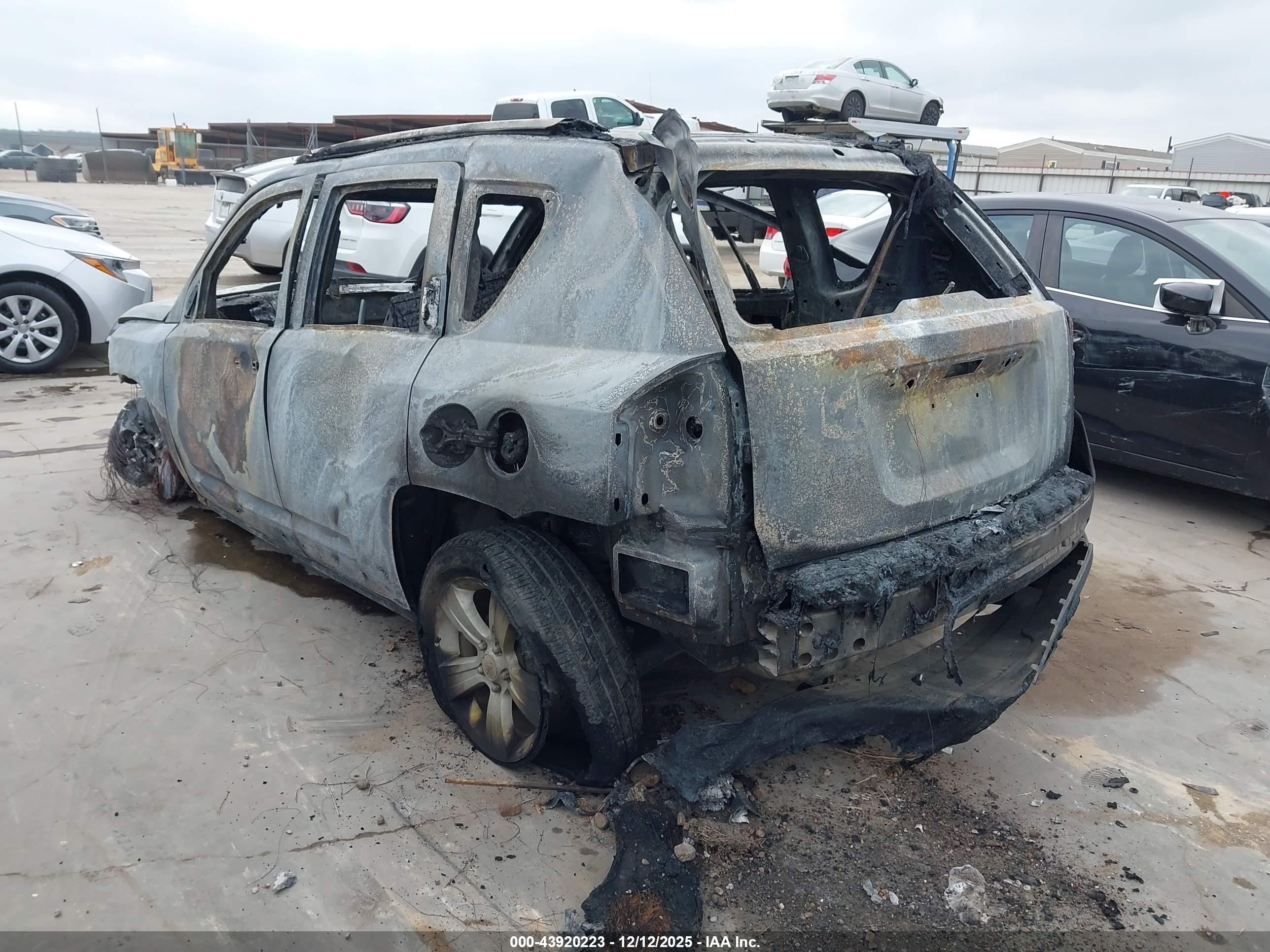 JEEP COMPASS image 3