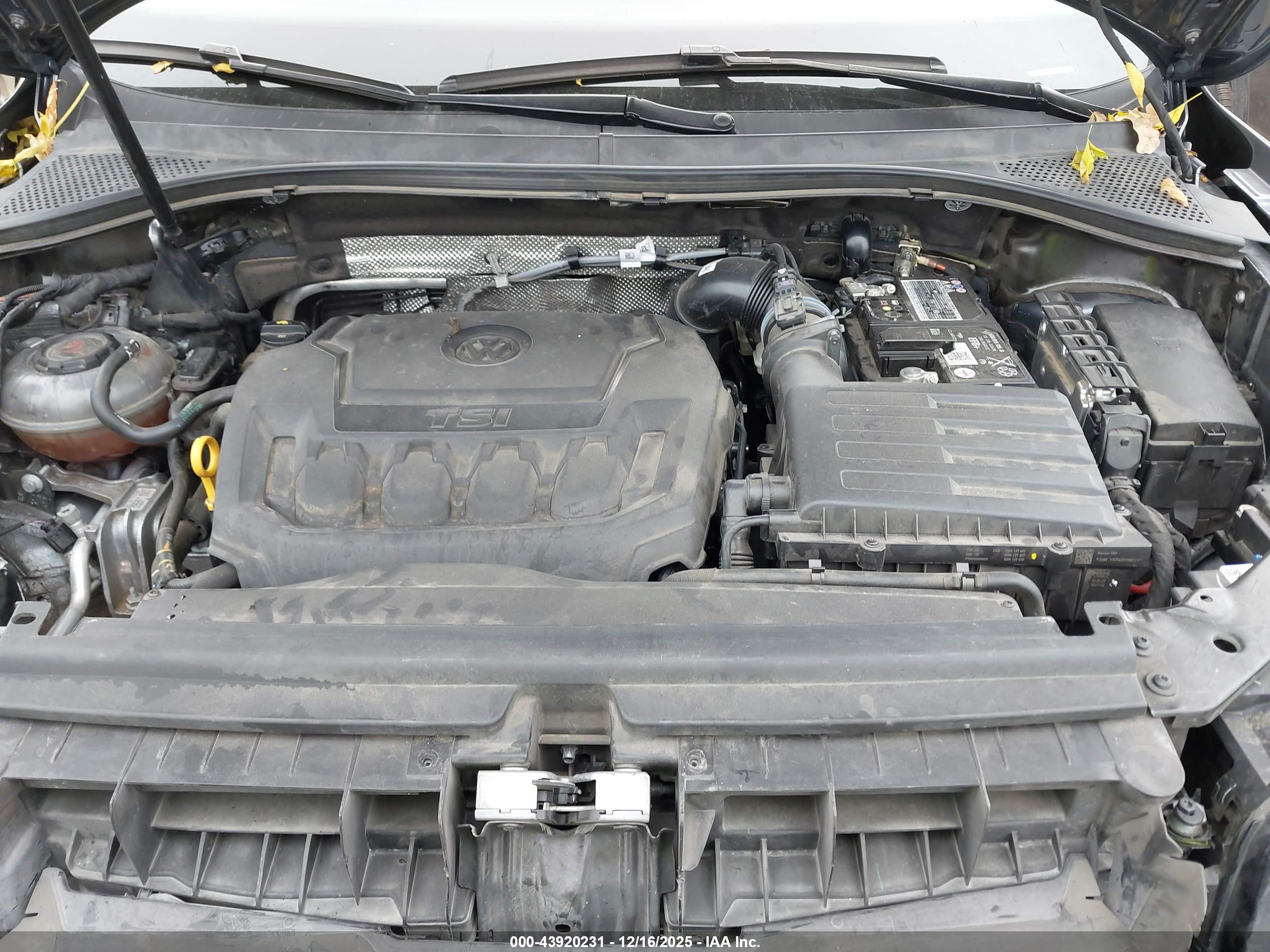 VOLKSWAGEN TIGUAN image 10