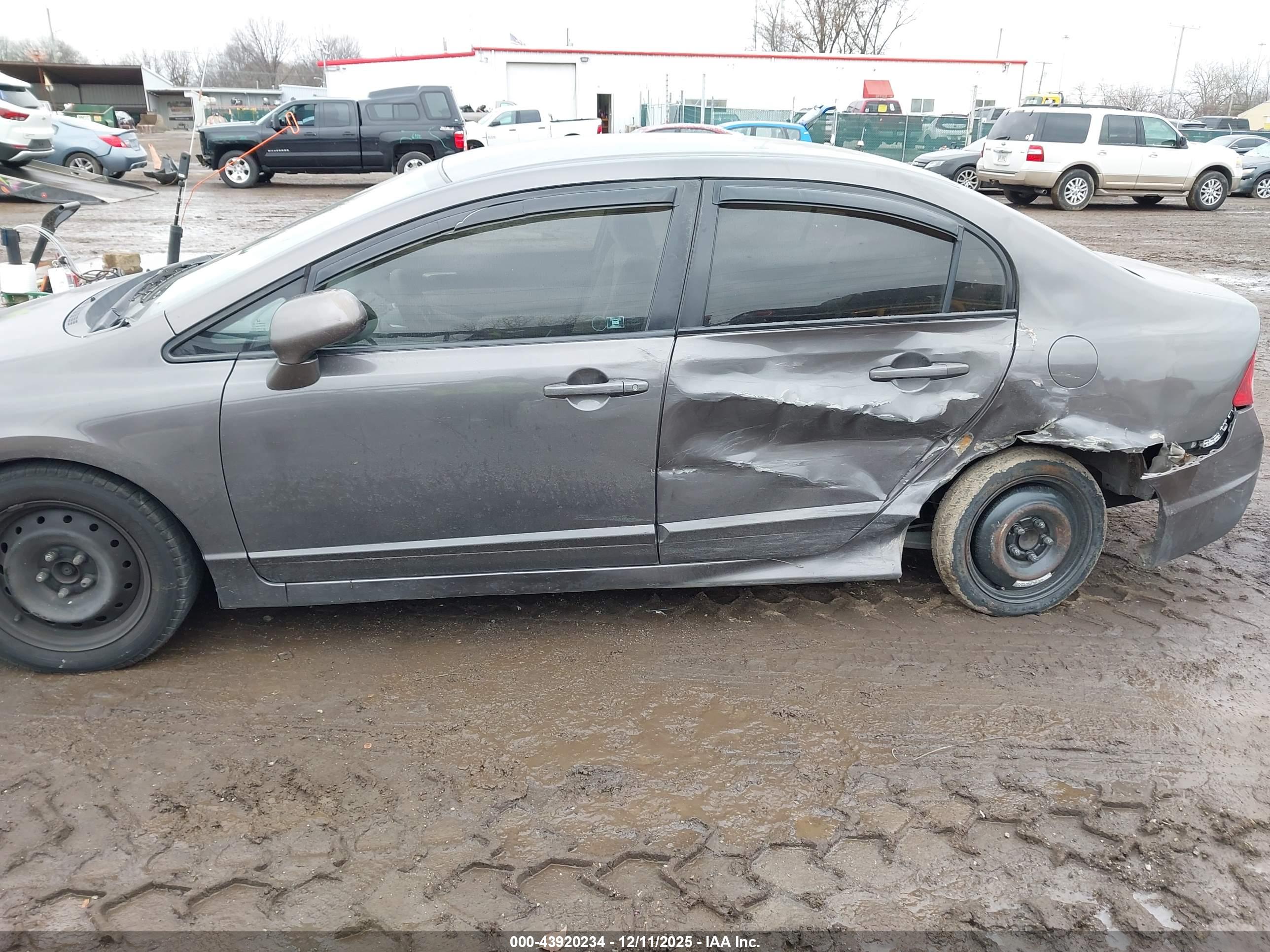 HONDA CIVIC image 6