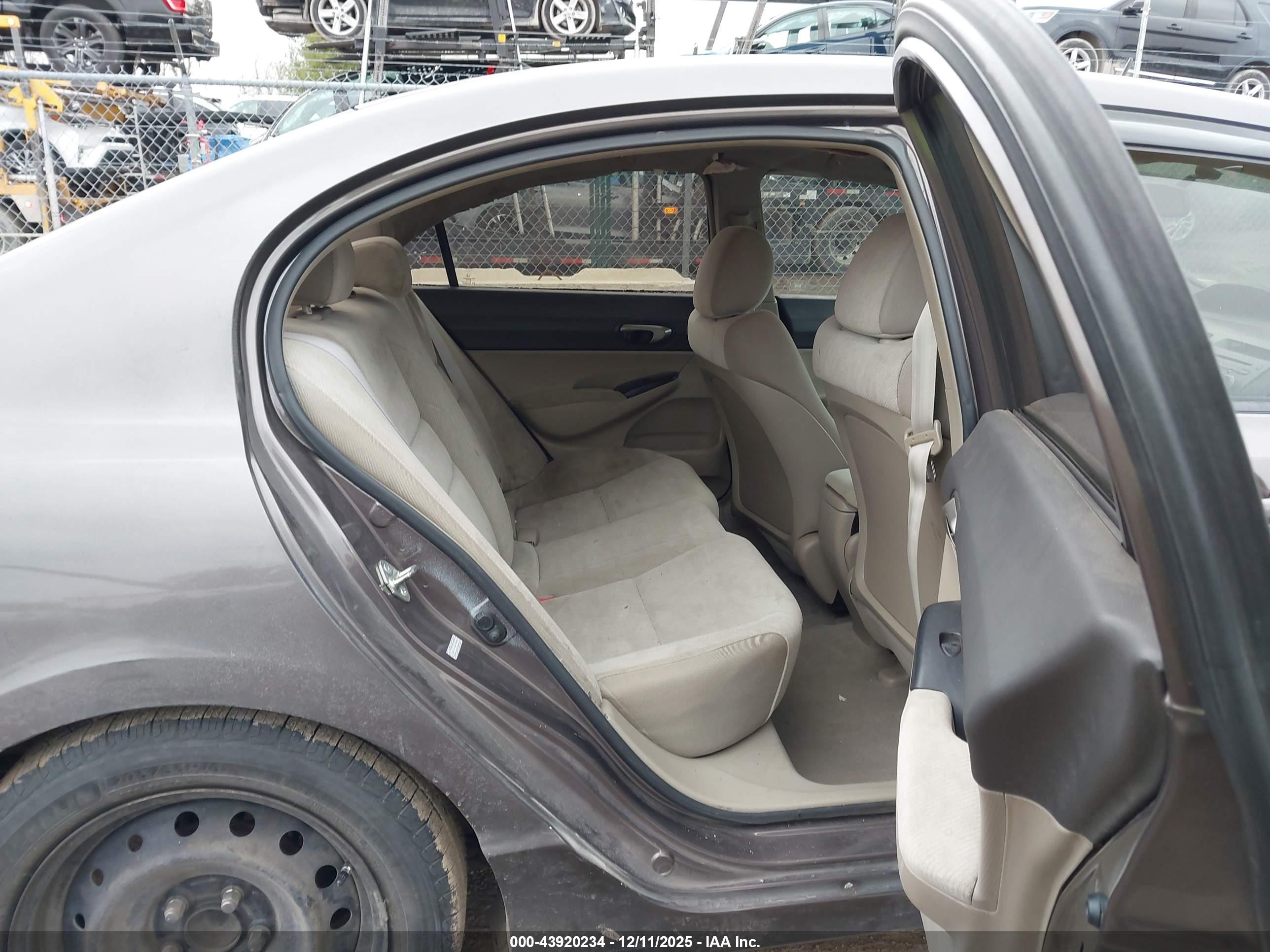HONDA CIVIC image 8