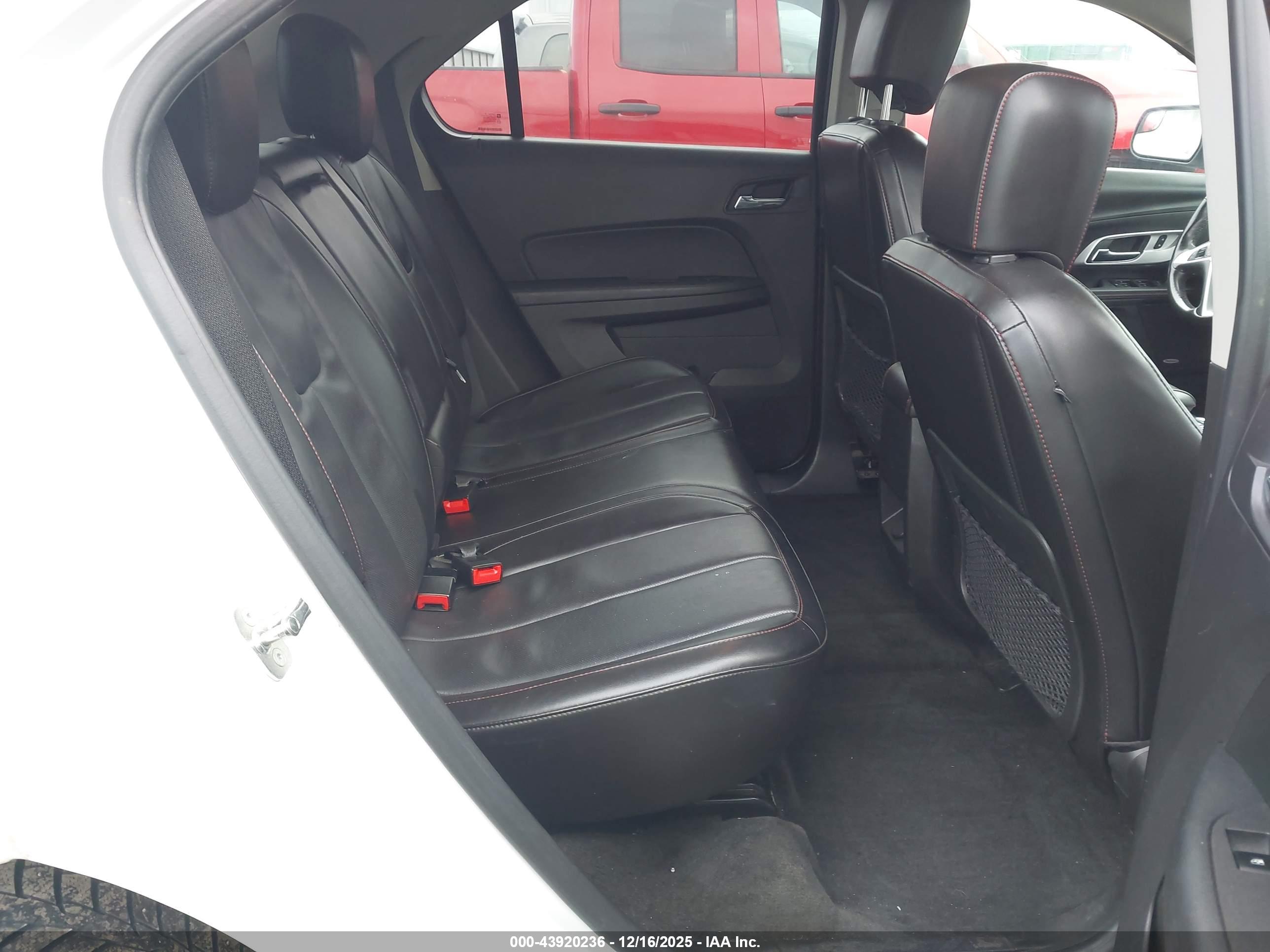 CHEVROLET EQUINOX image 8