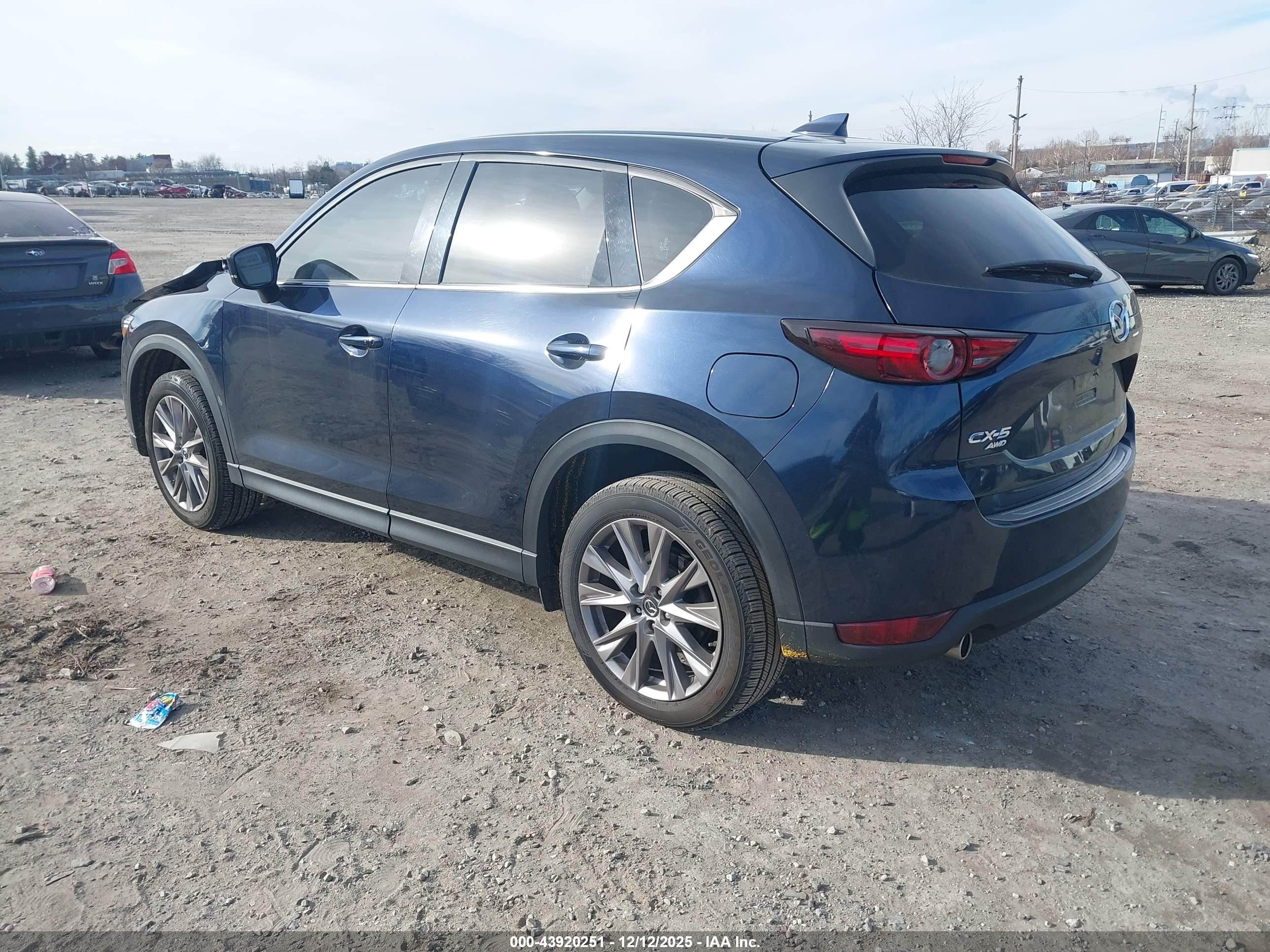 MAZDA CX-5 image 3