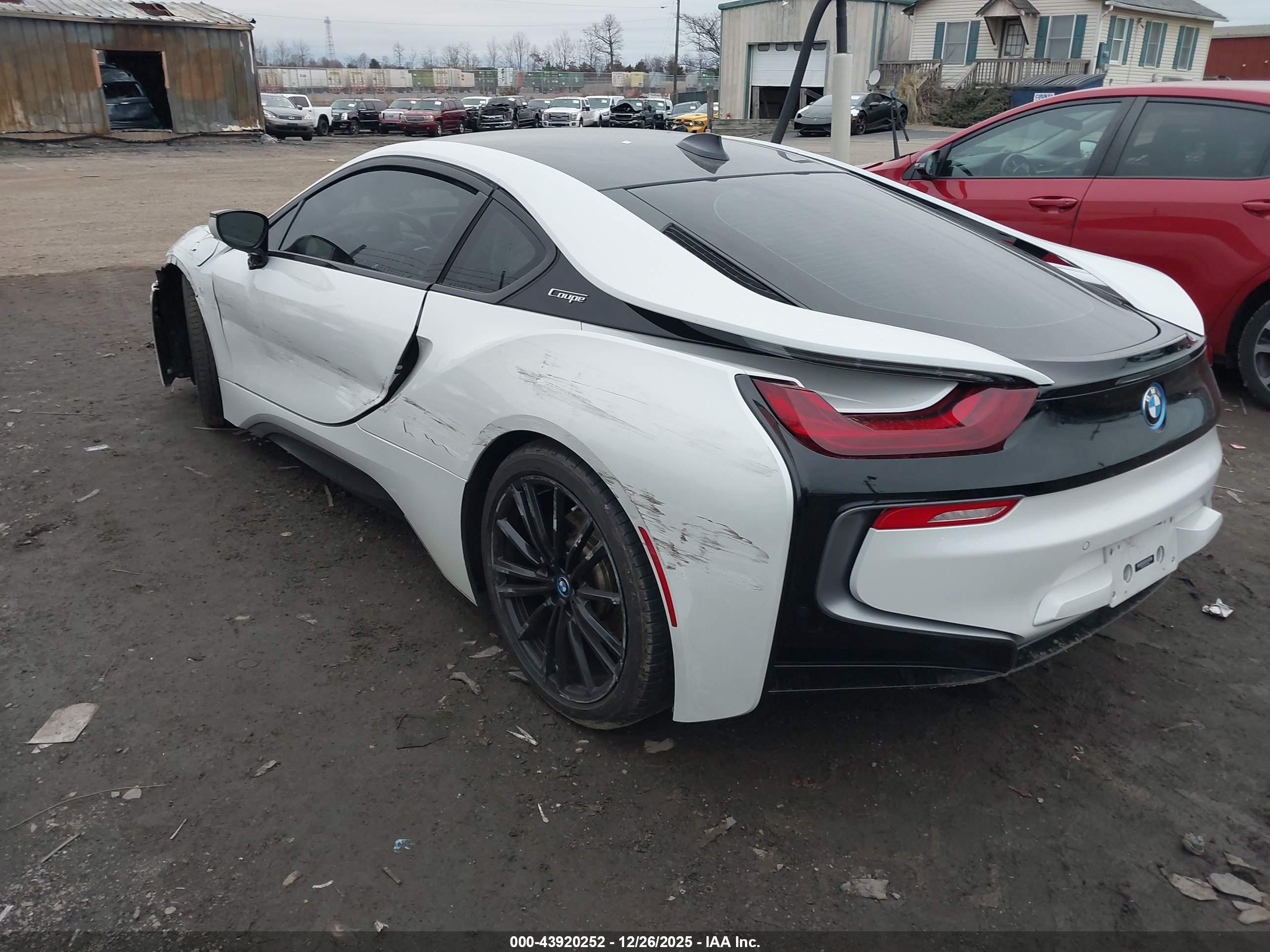 BMW I8 image 3