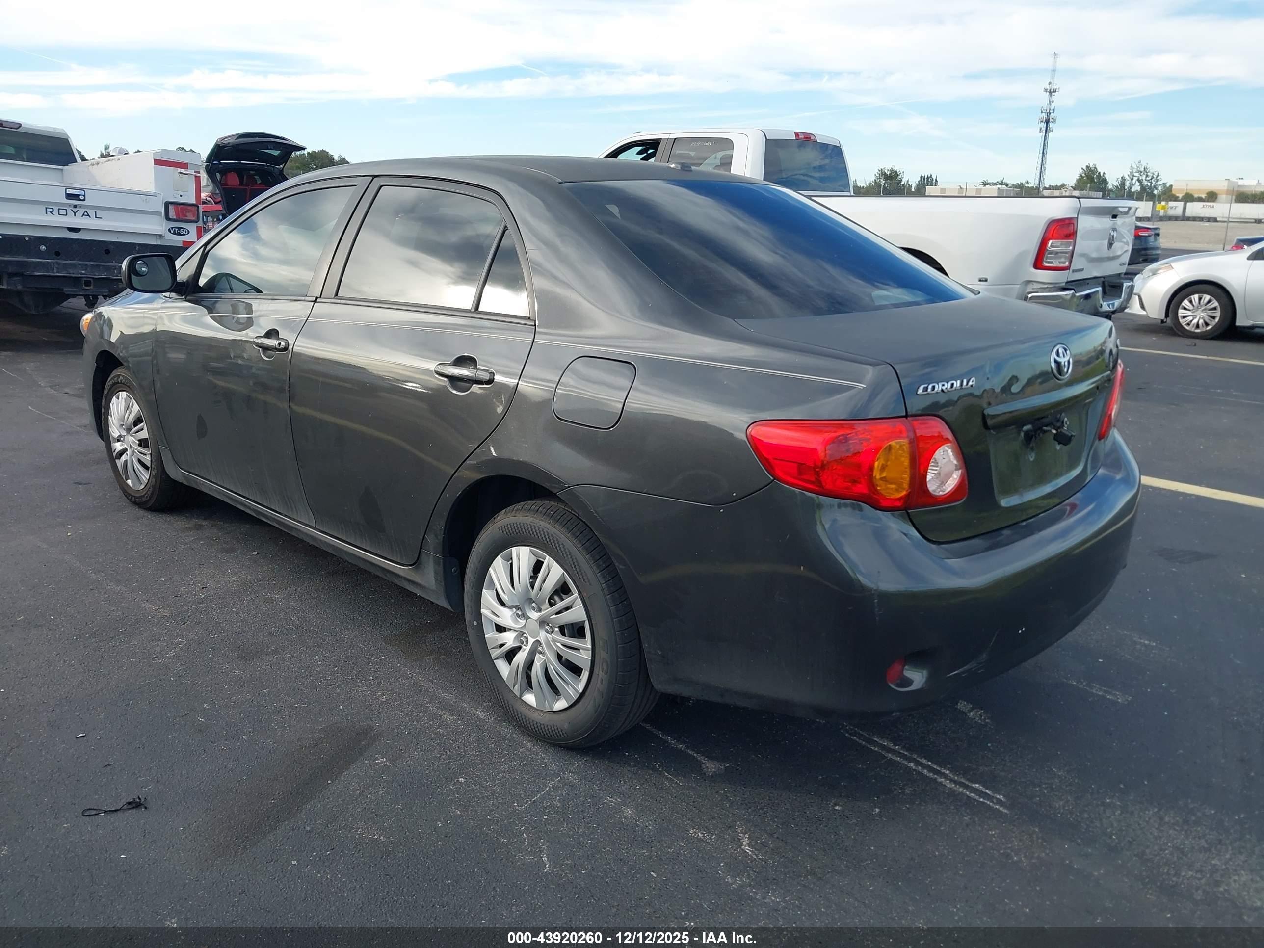 TOYOTA COROLLA image 3