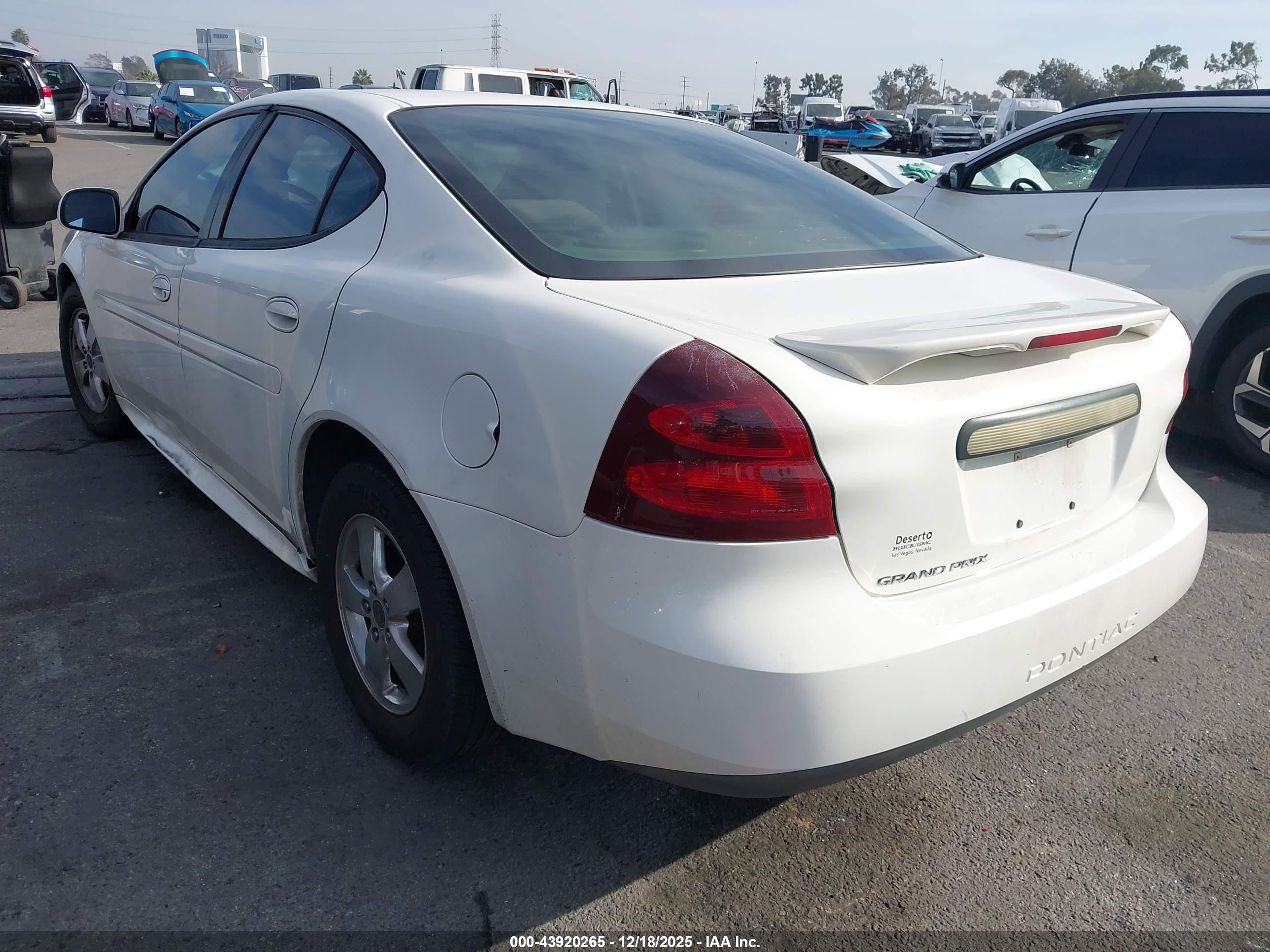 PONTIAC GRAND image 3