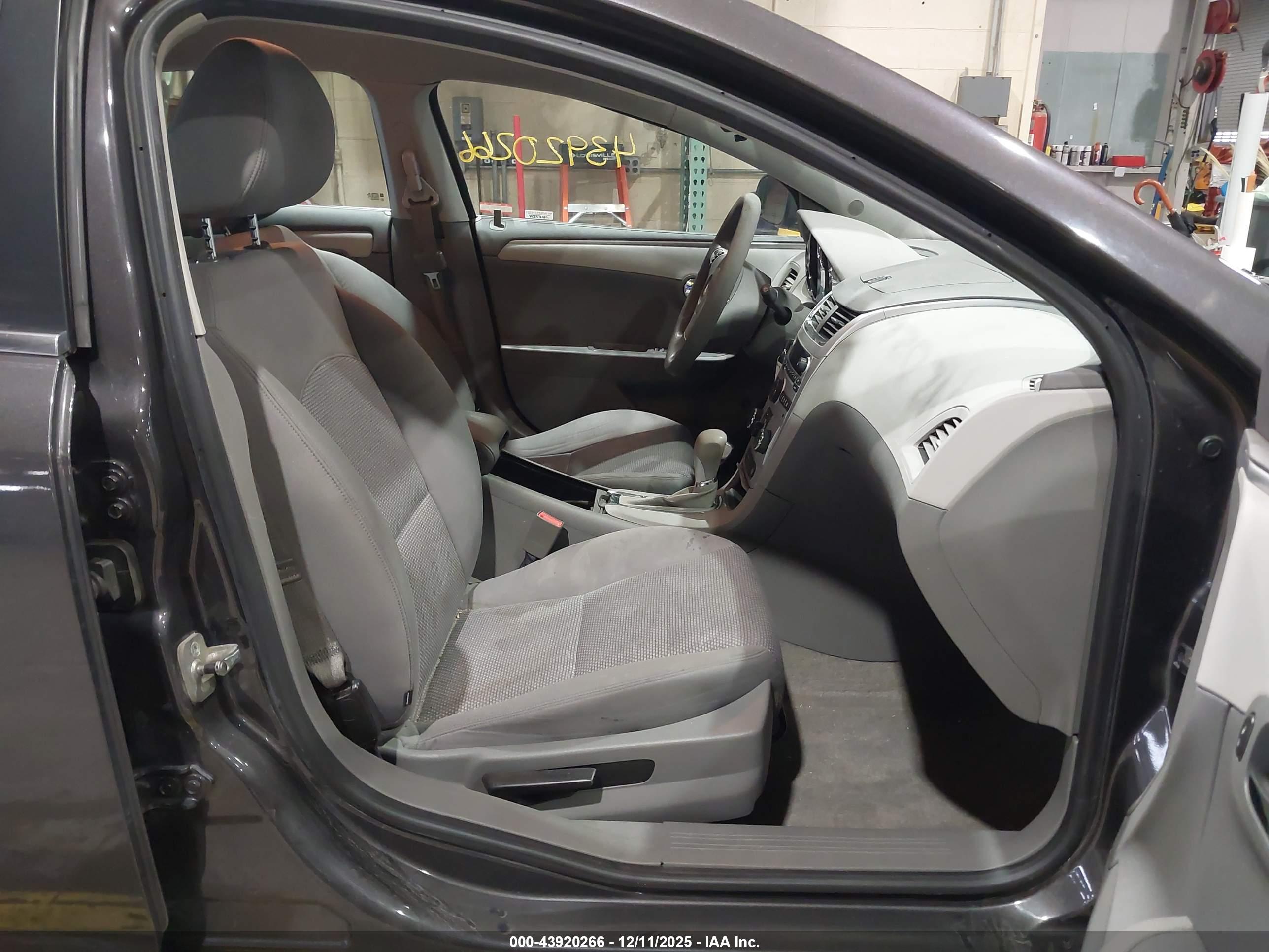 CHEVROLET MALIBU image 5