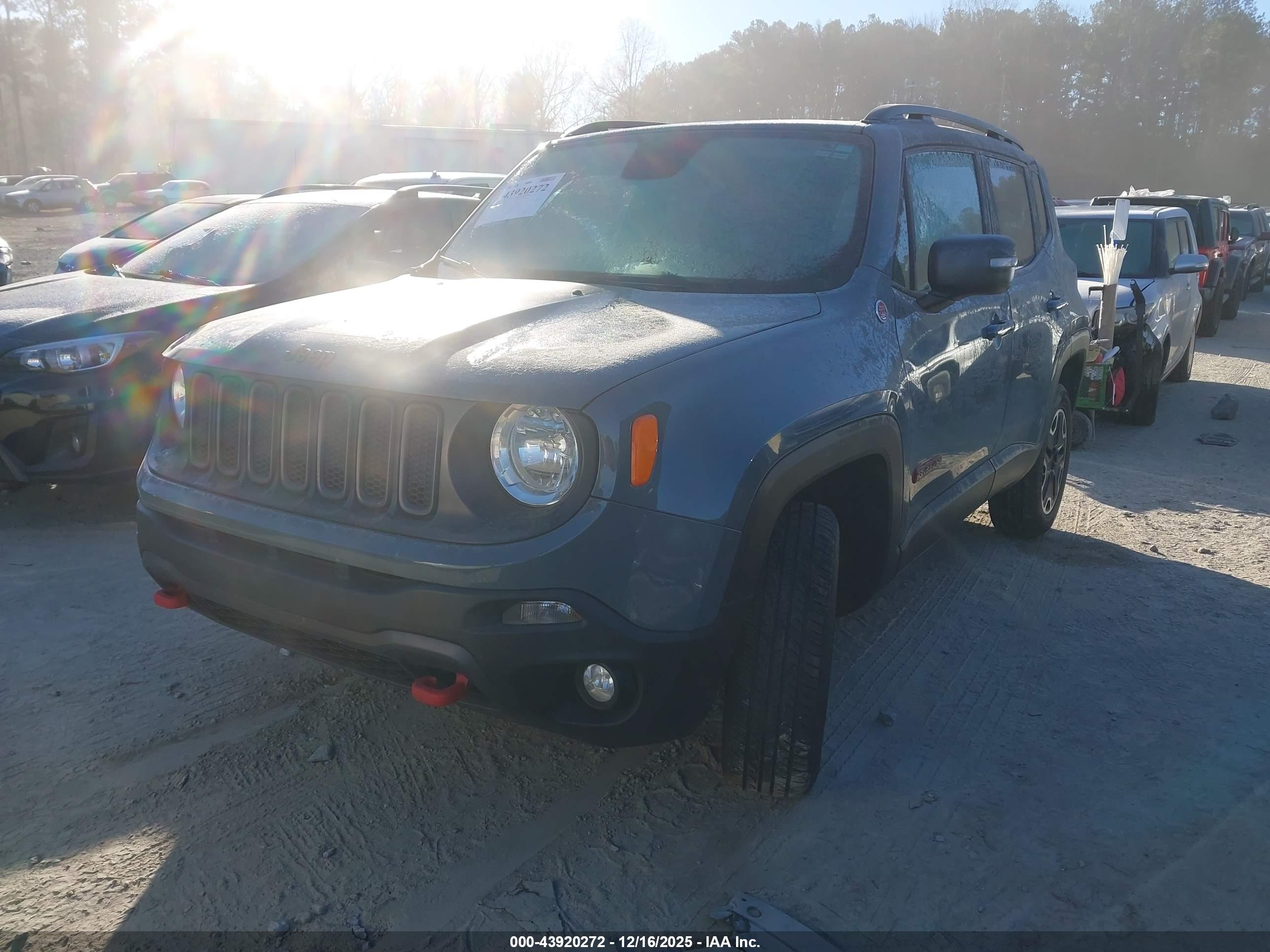 JEEP RENEGADE image 2