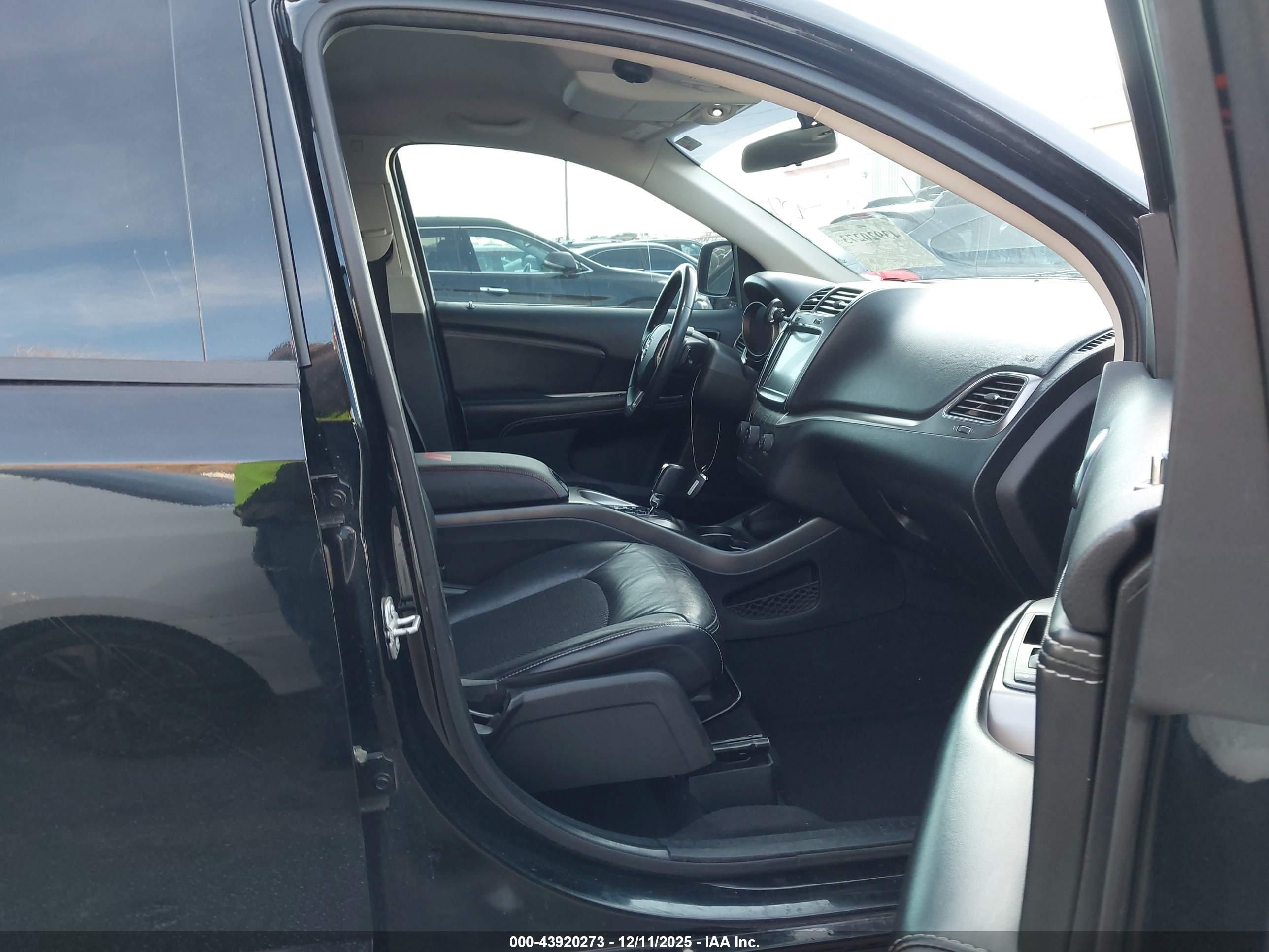 DODGE JOURNEY image 5