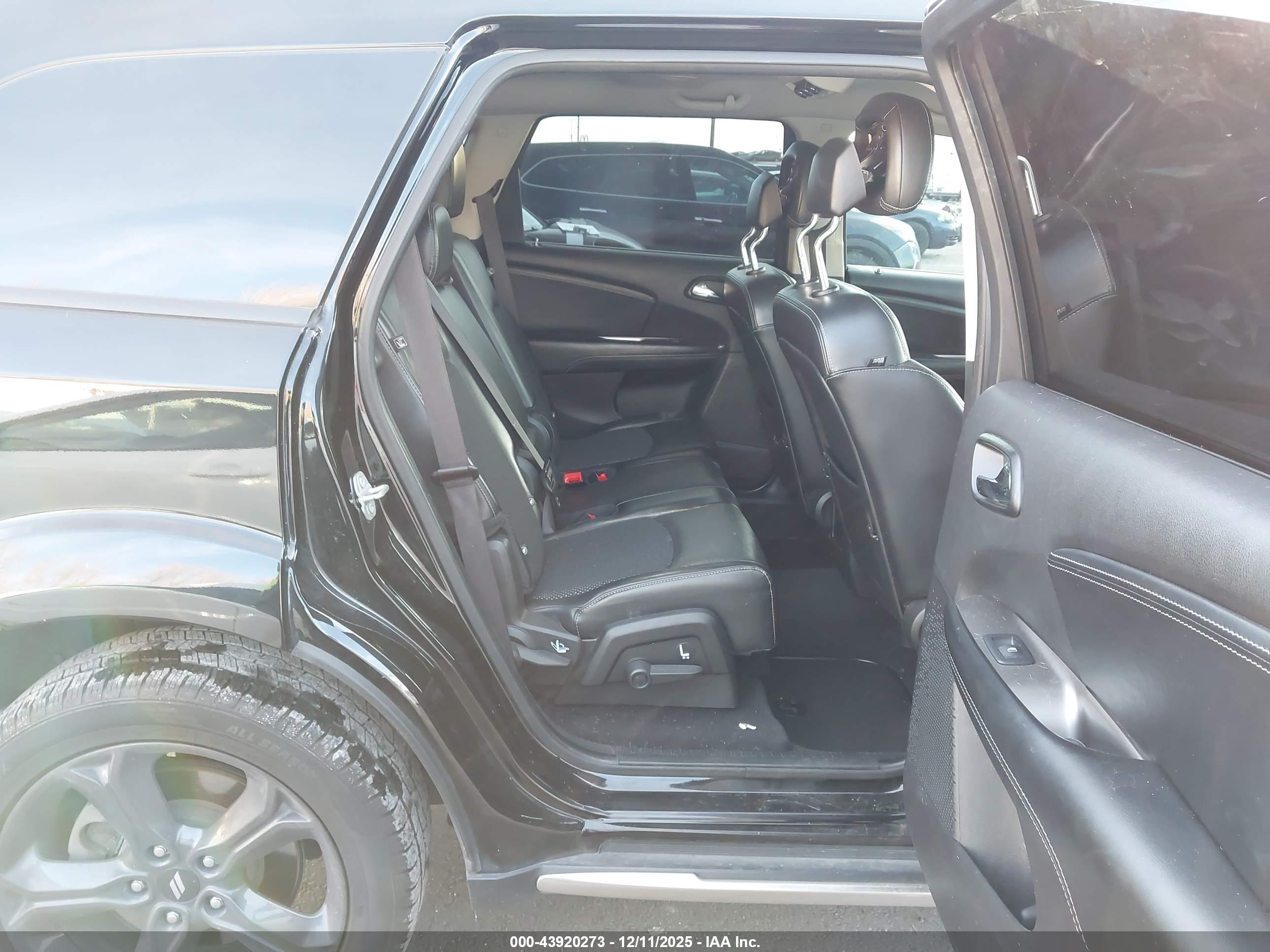 DODGE JOURNEY image 8