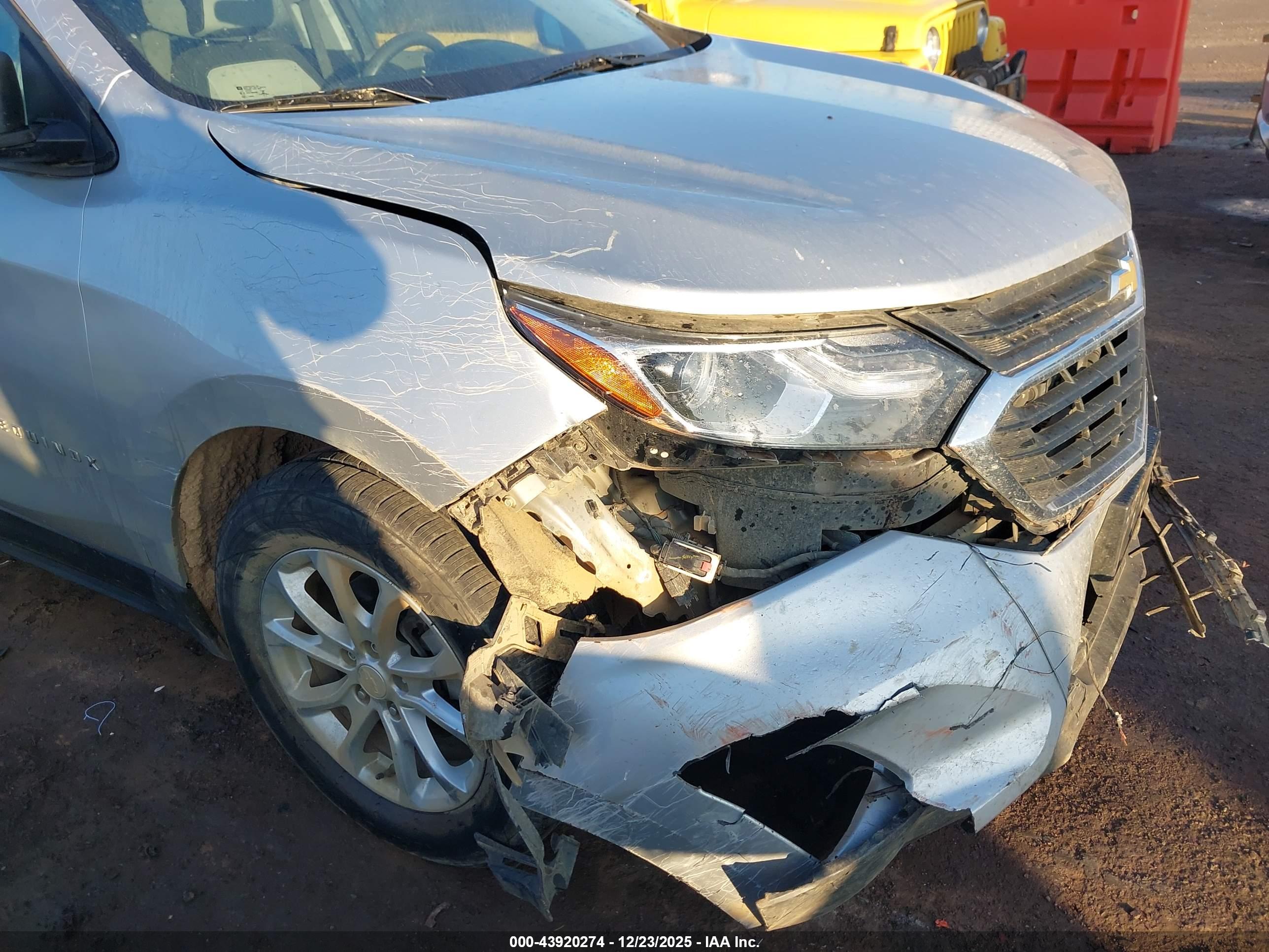 CHEVROLET EQUINOX image 6