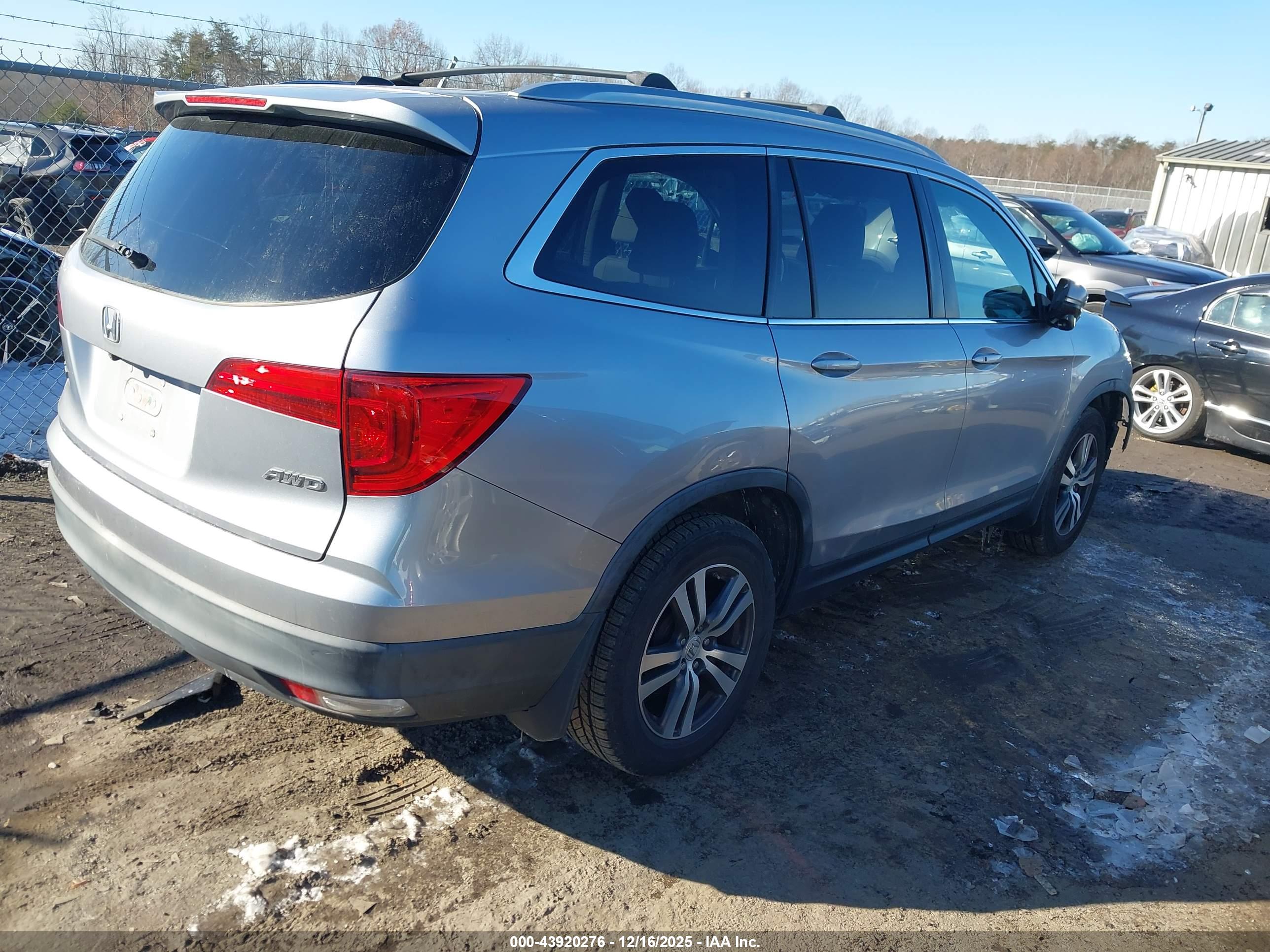HONDA PILOT image 4