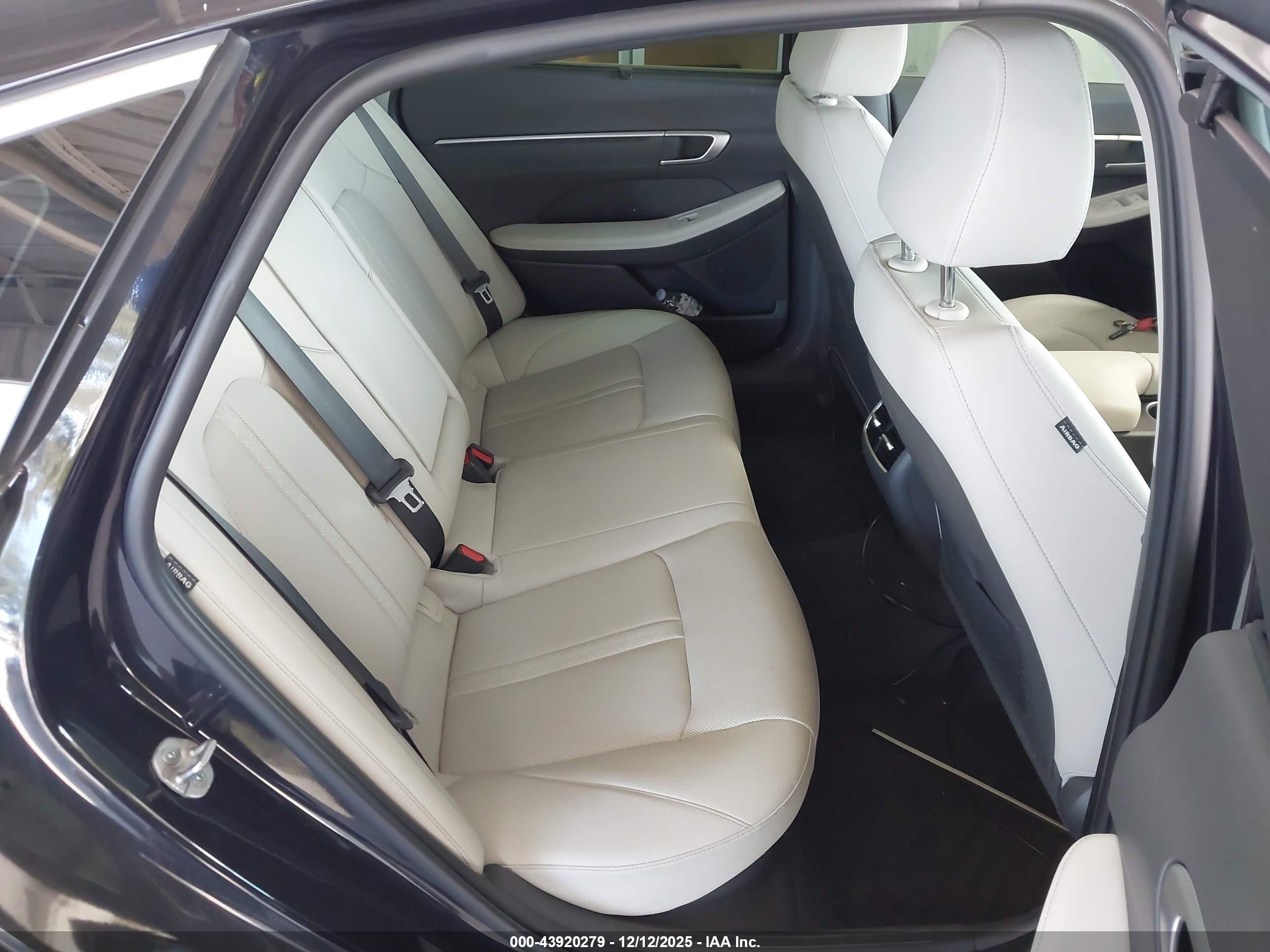 HYUNDAI SONATA image 8
