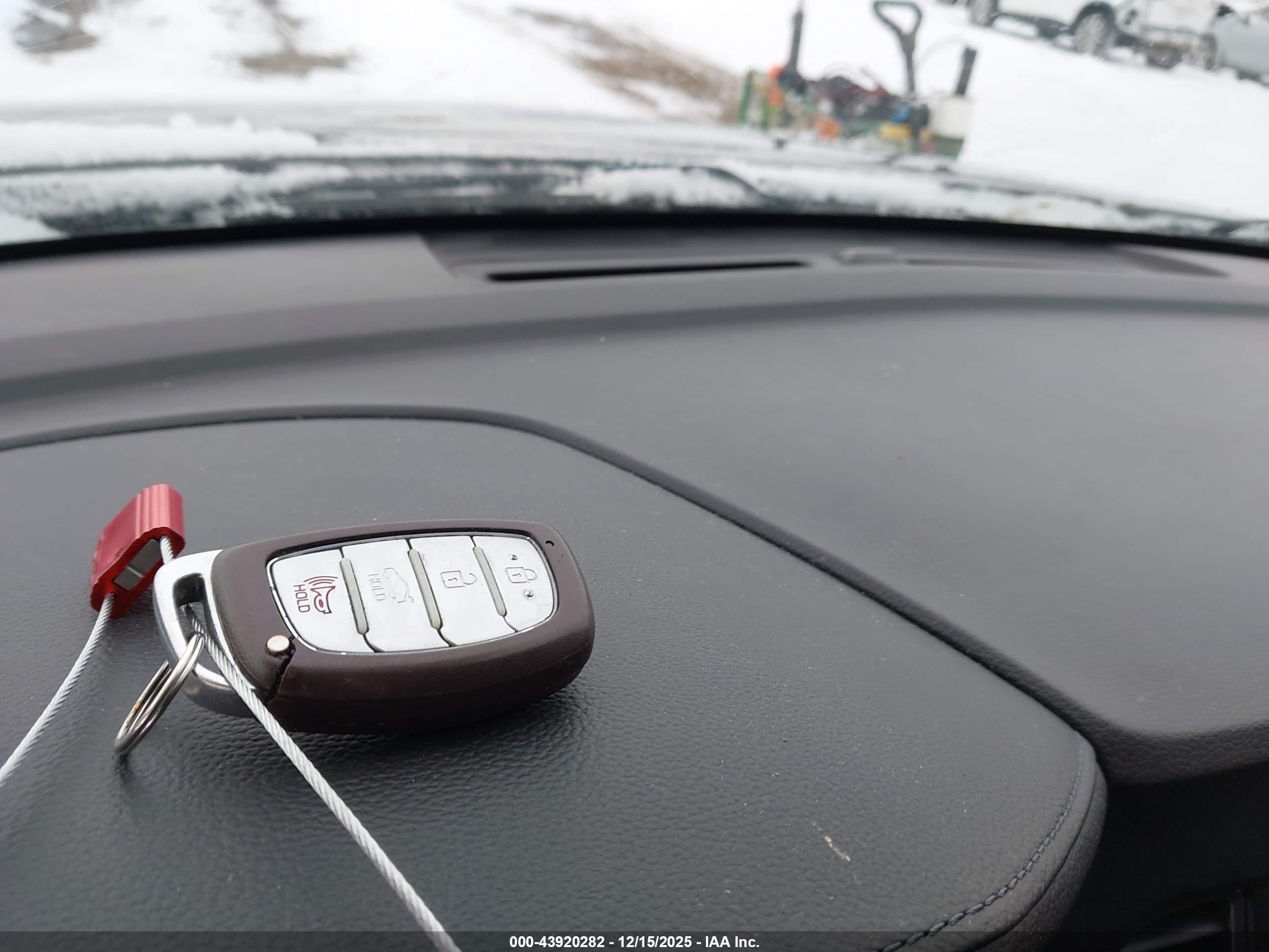 HYUNDAI SONATA image 11