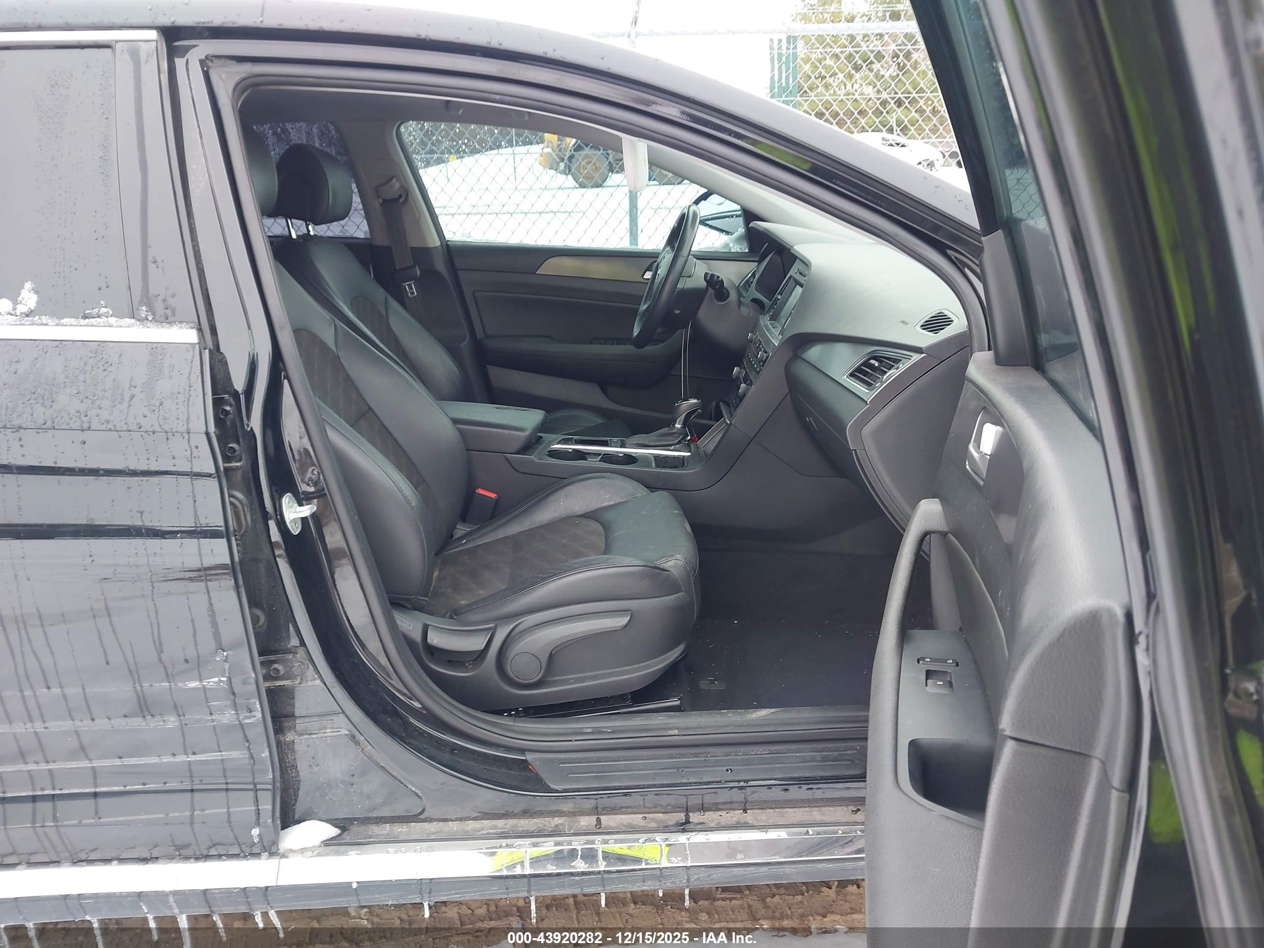 HYUNDAI SONATA image 5