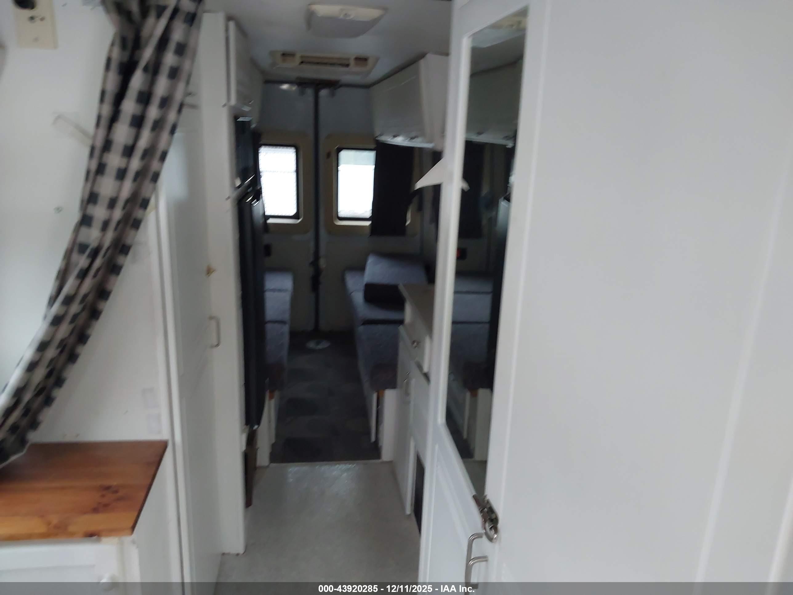 FREIGHTLINER SPRINTER image 8