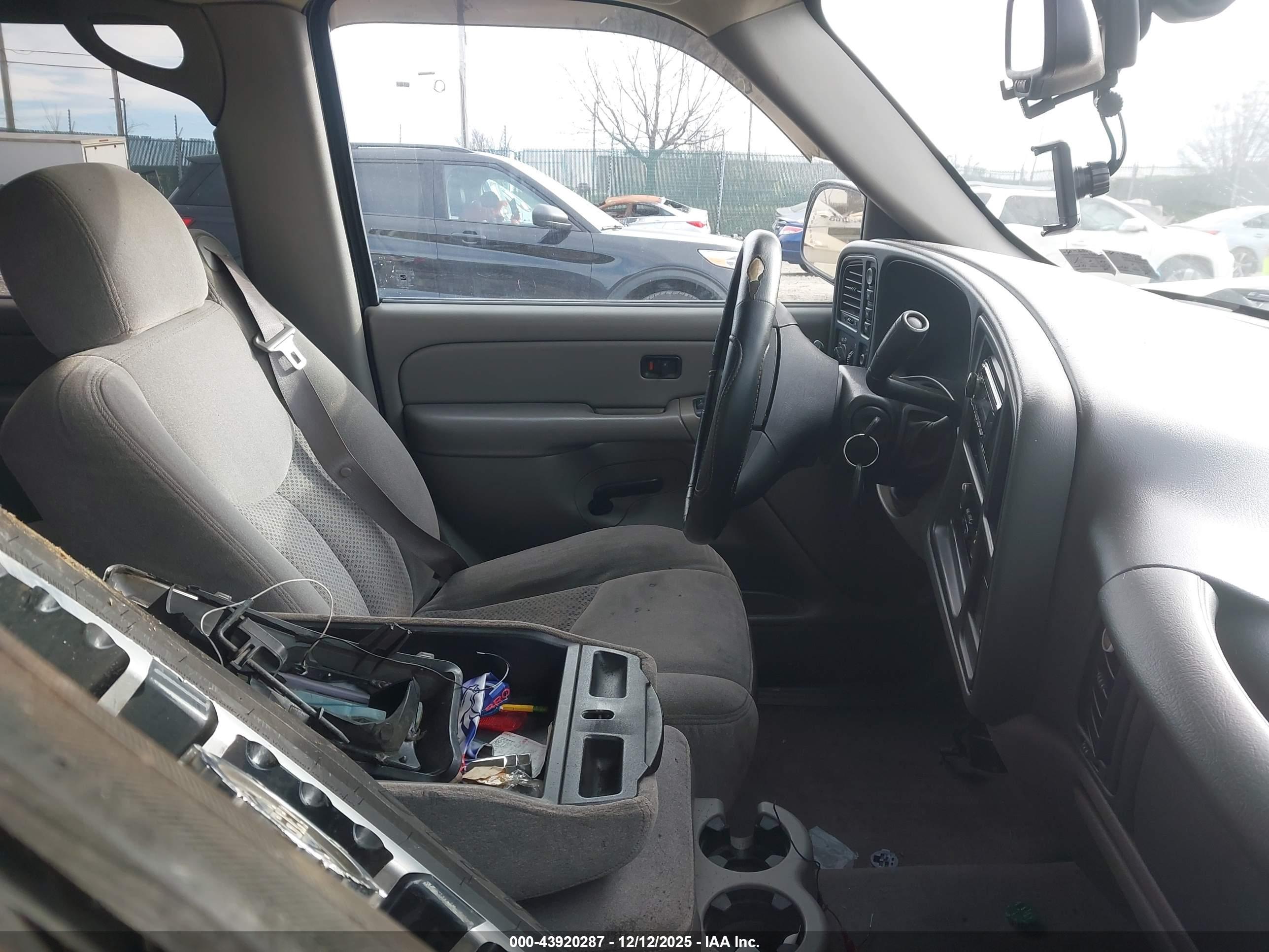 CHEVROLET AVALANCHE image 5