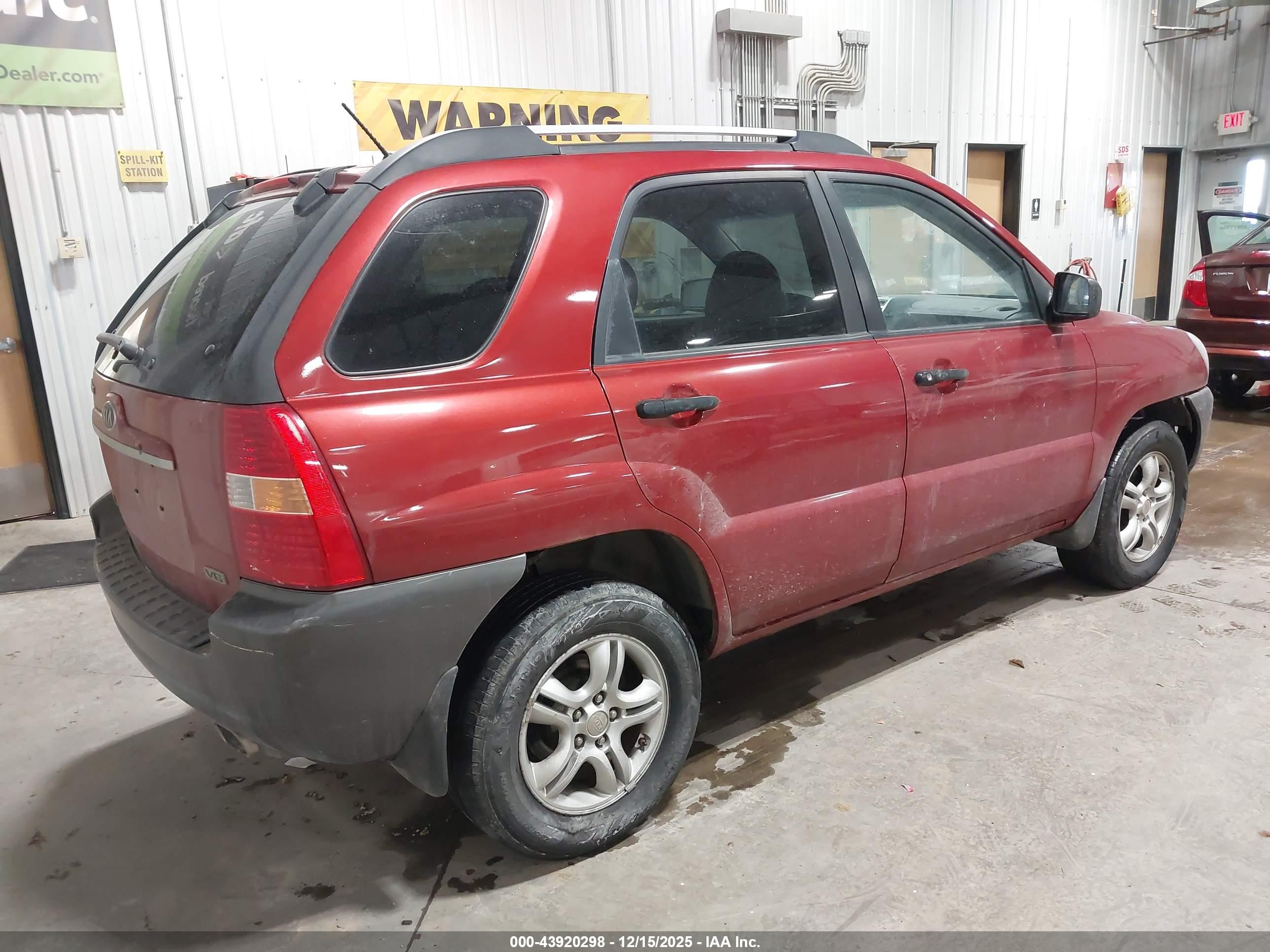 KIA SPORTAGE image 4