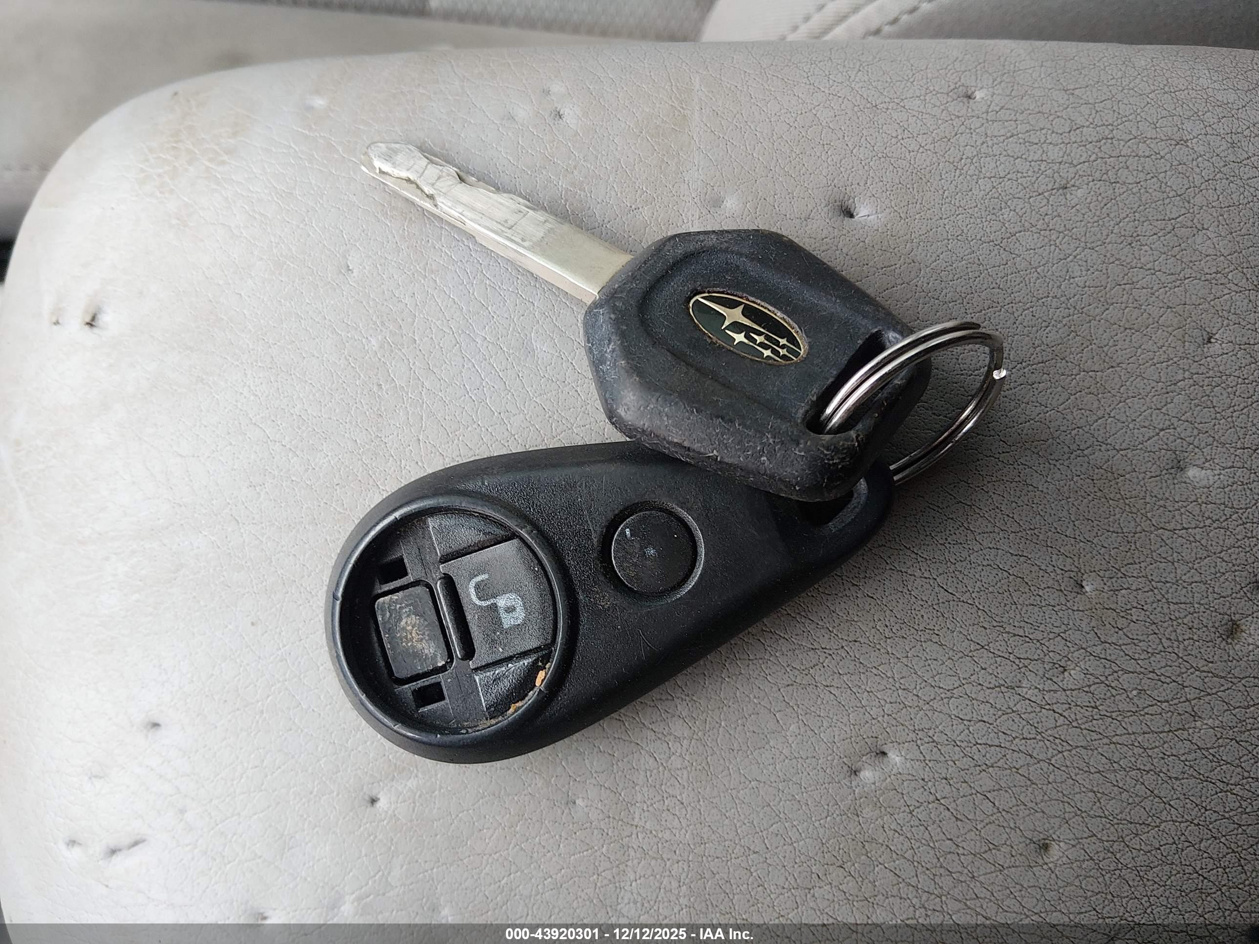 SUBARU FORESTER image 11