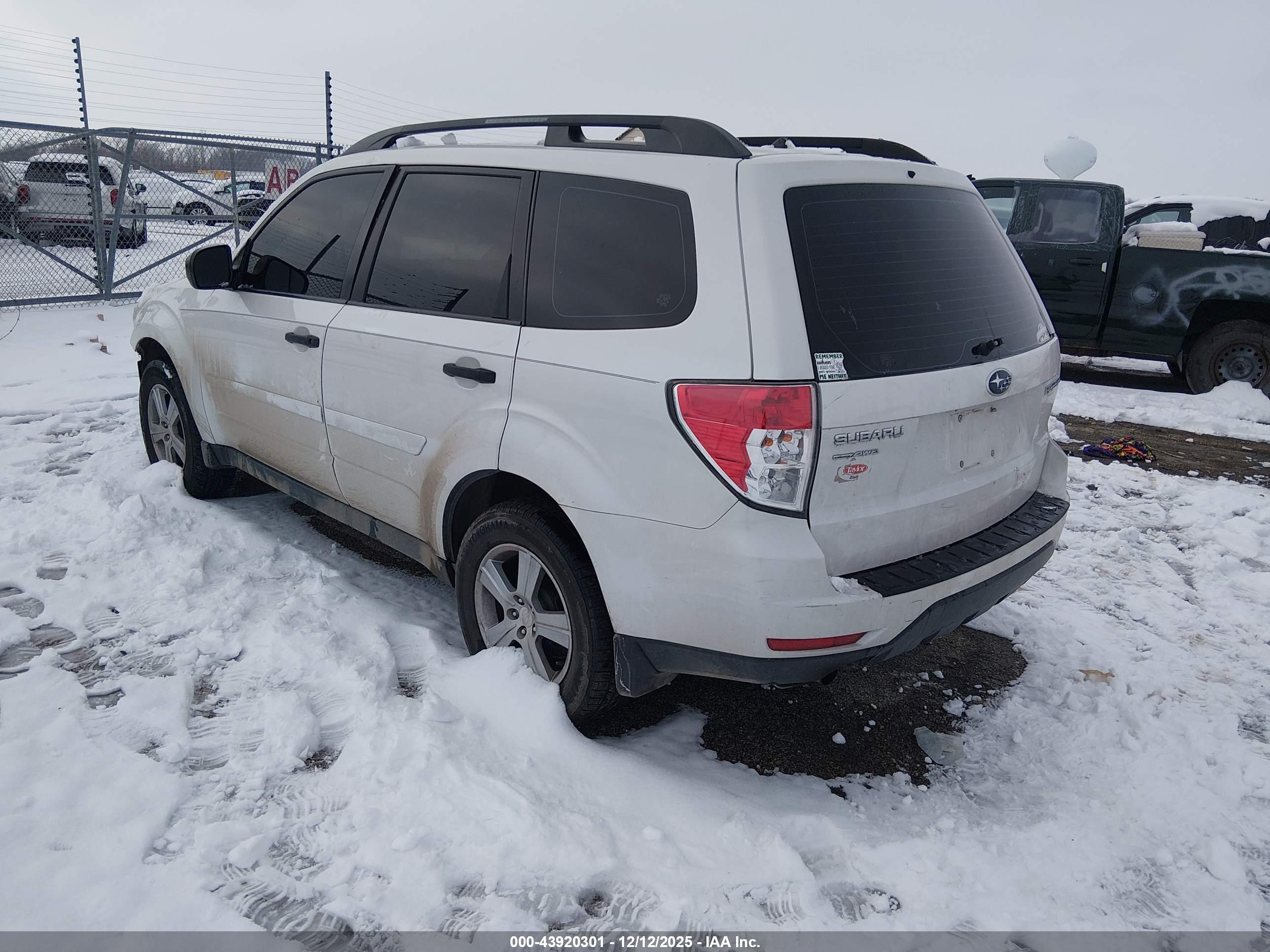 SUBARU FORESTER image 3