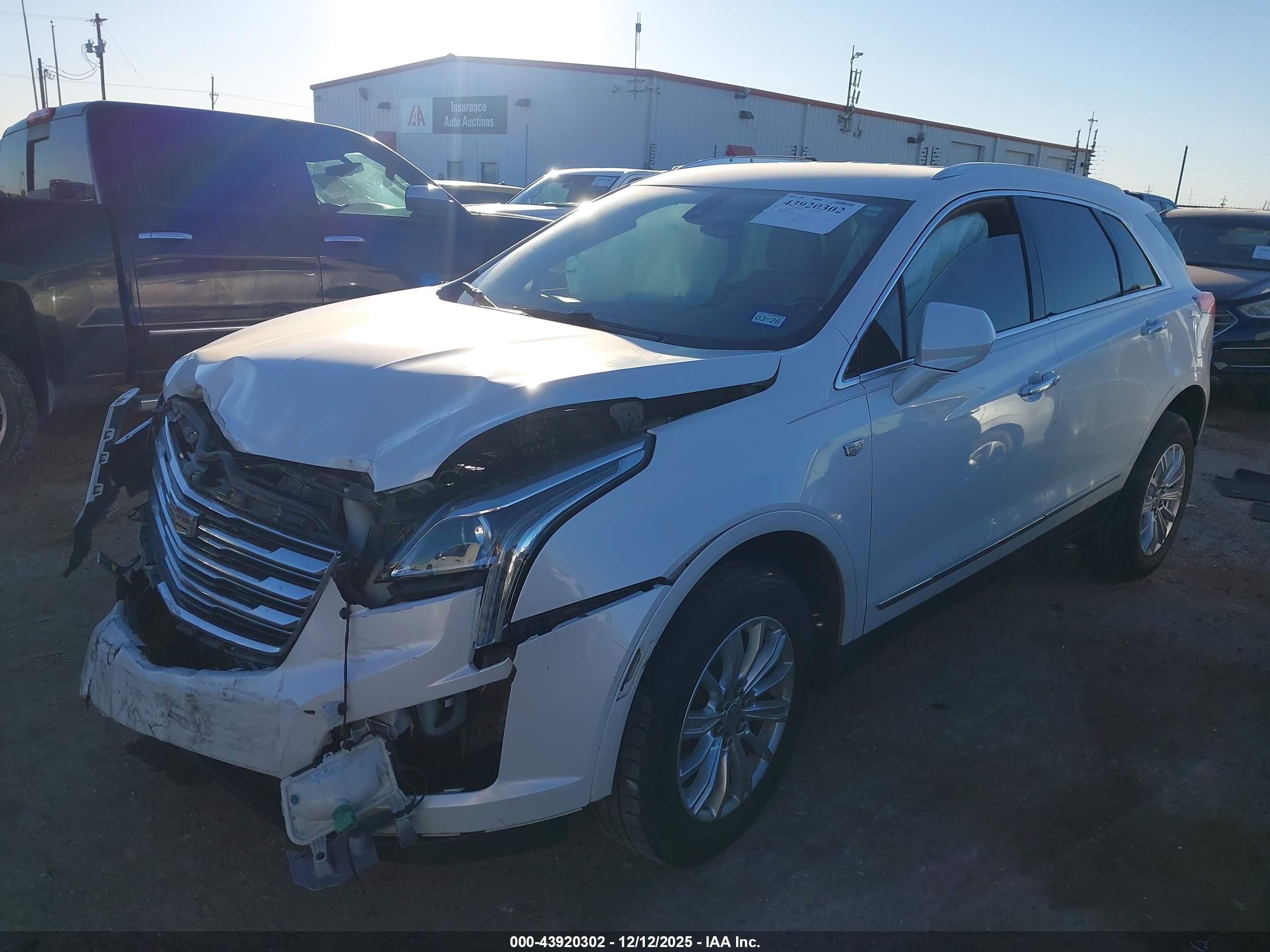 CADILLAC XT5 image 2