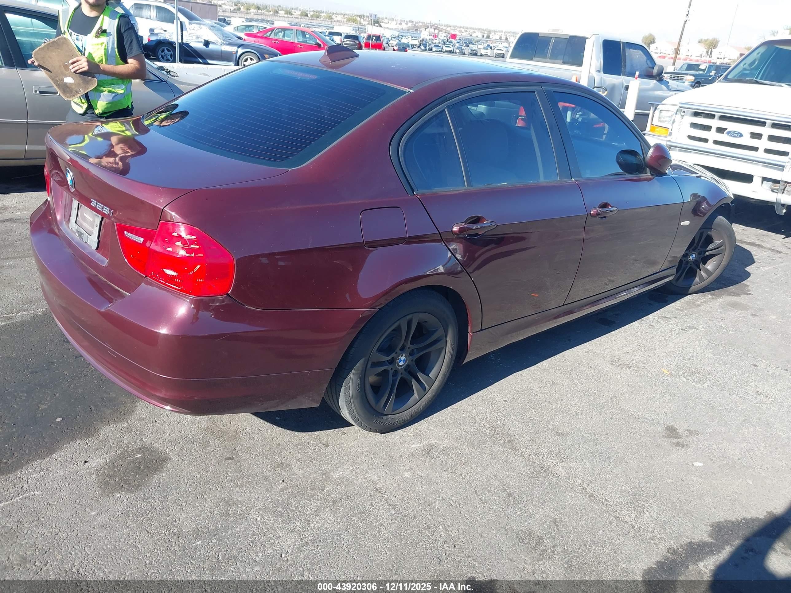 BMW 328I image 4