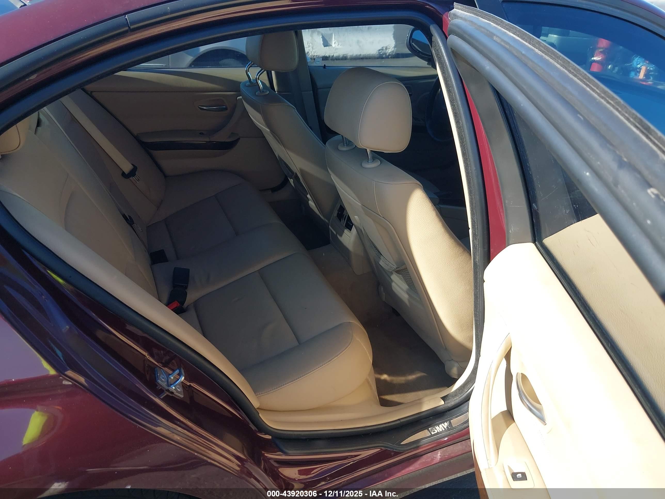 BMW 328I image 8