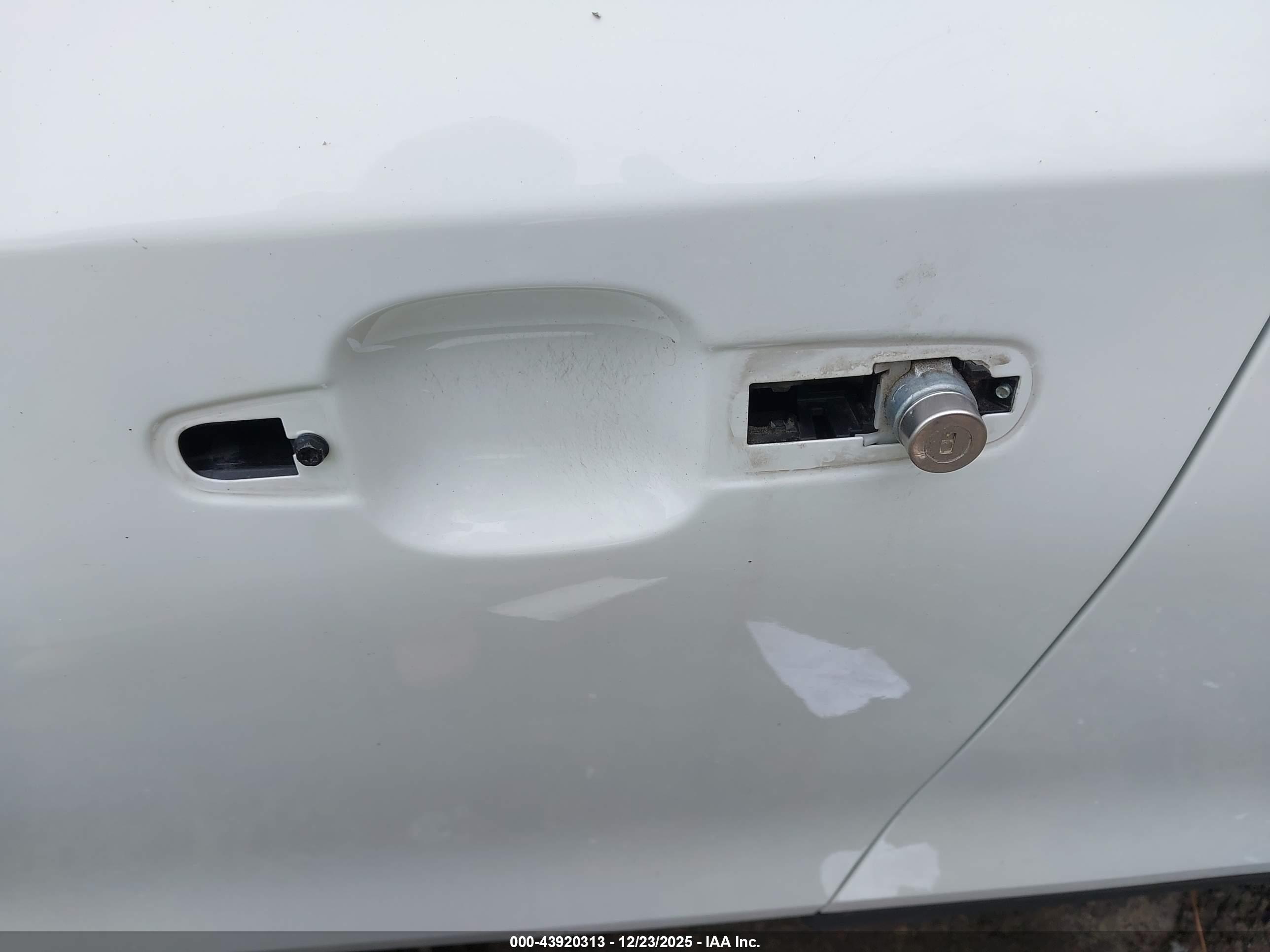 GMC TERRAIN image 6