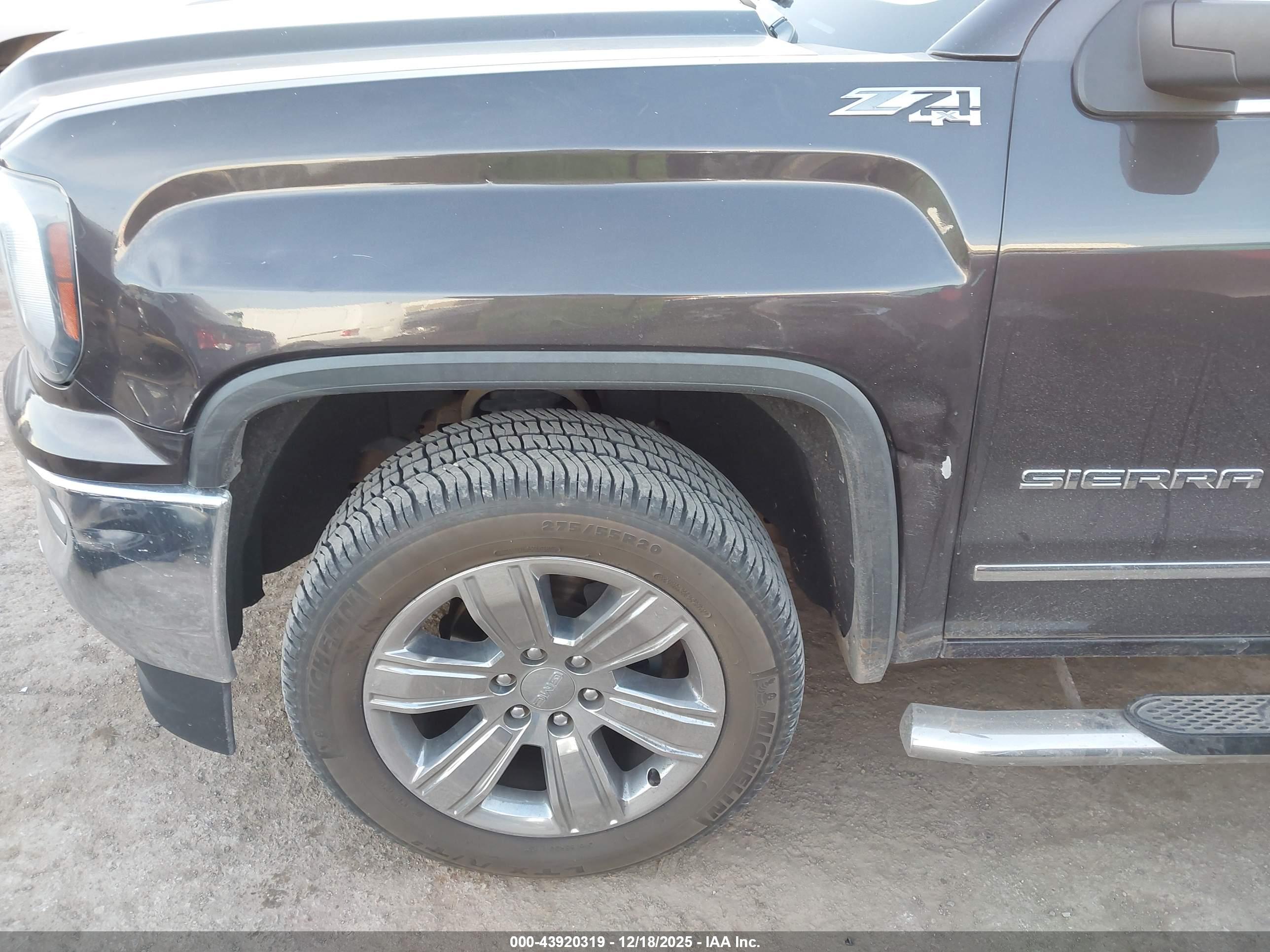 GMC SIERRA image 6