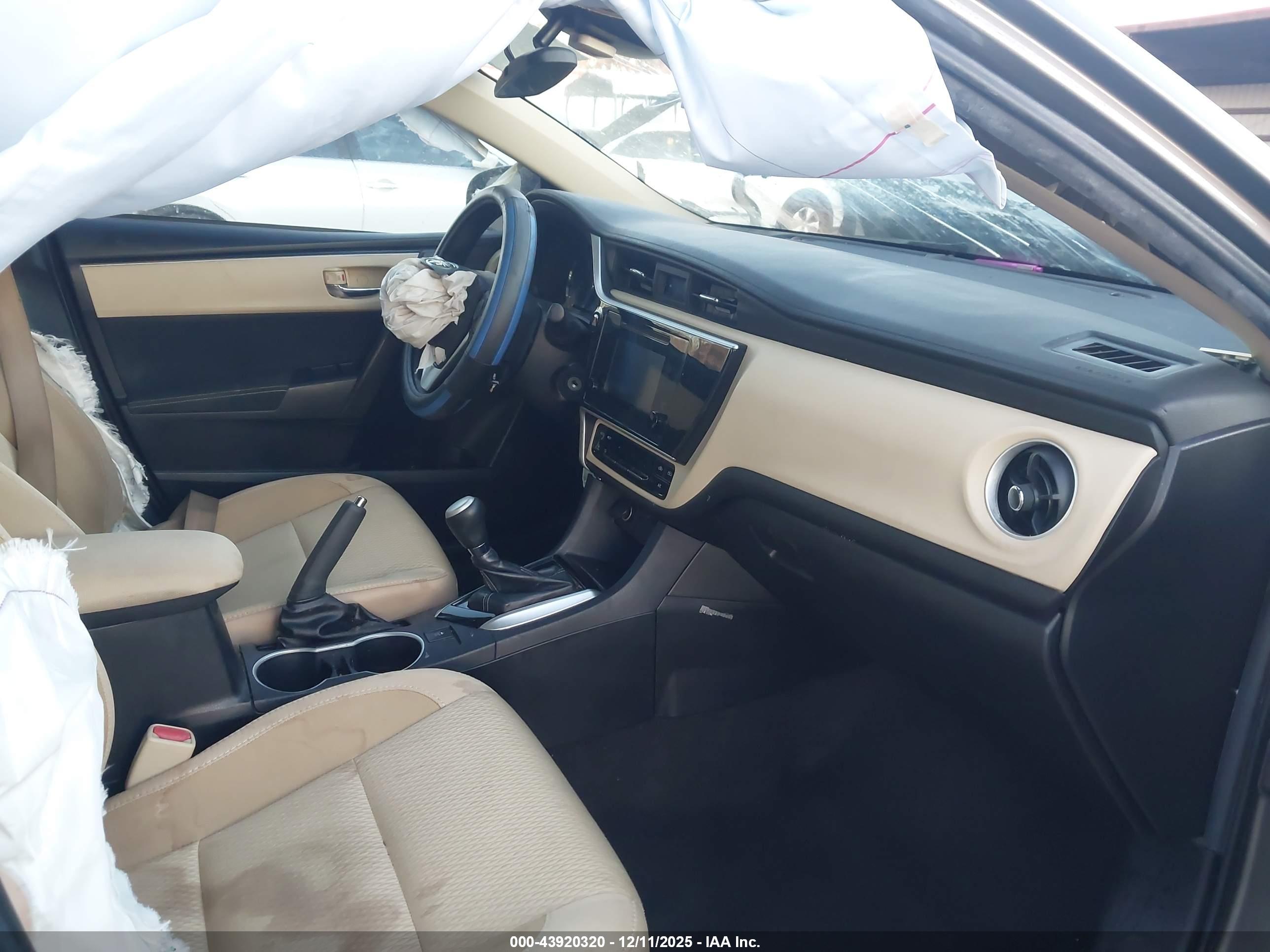 TOYOTA COROLLA image 5