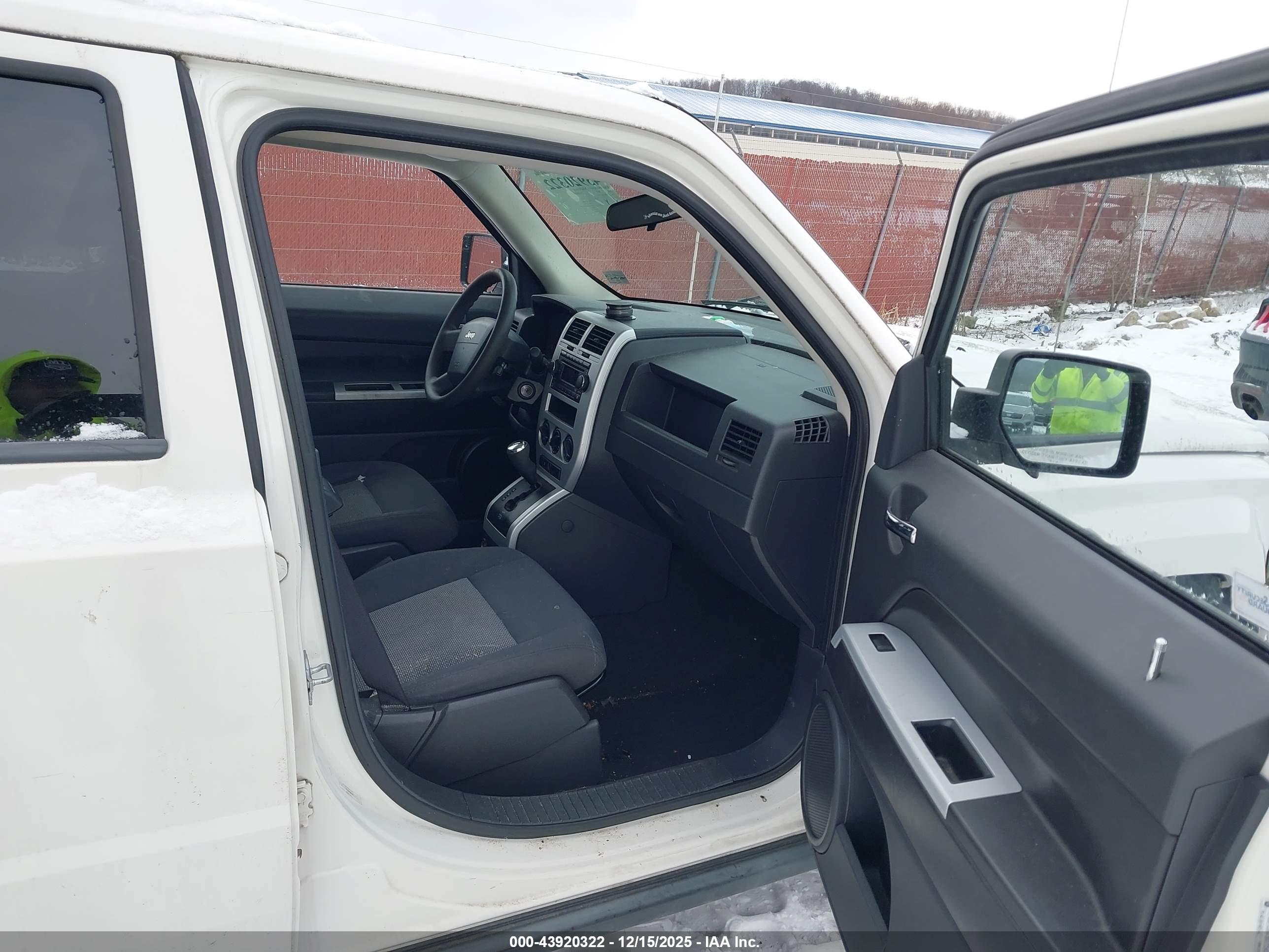 JEEP PATRIOT image 5