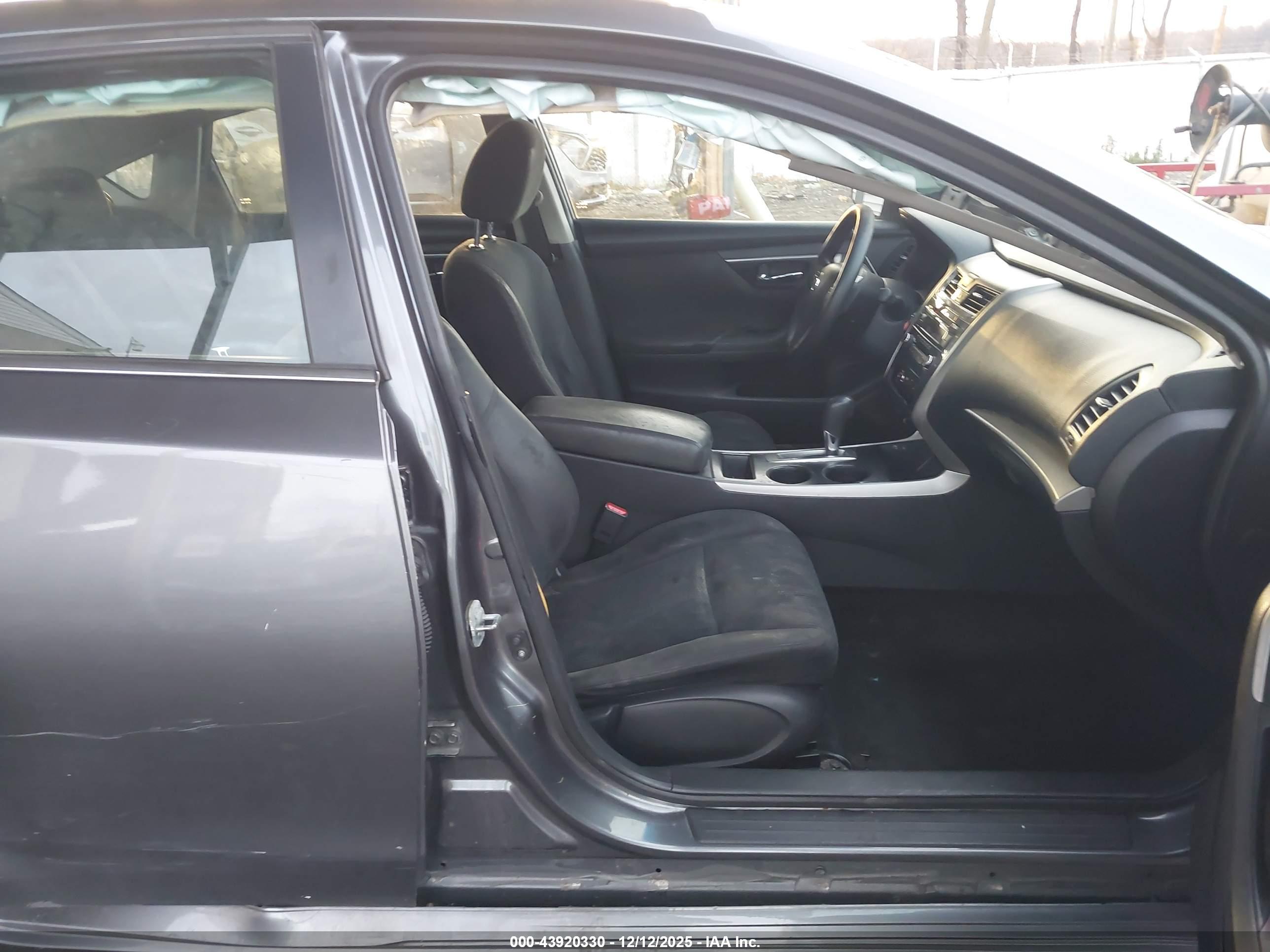 NISSAN ALTIMA image 5