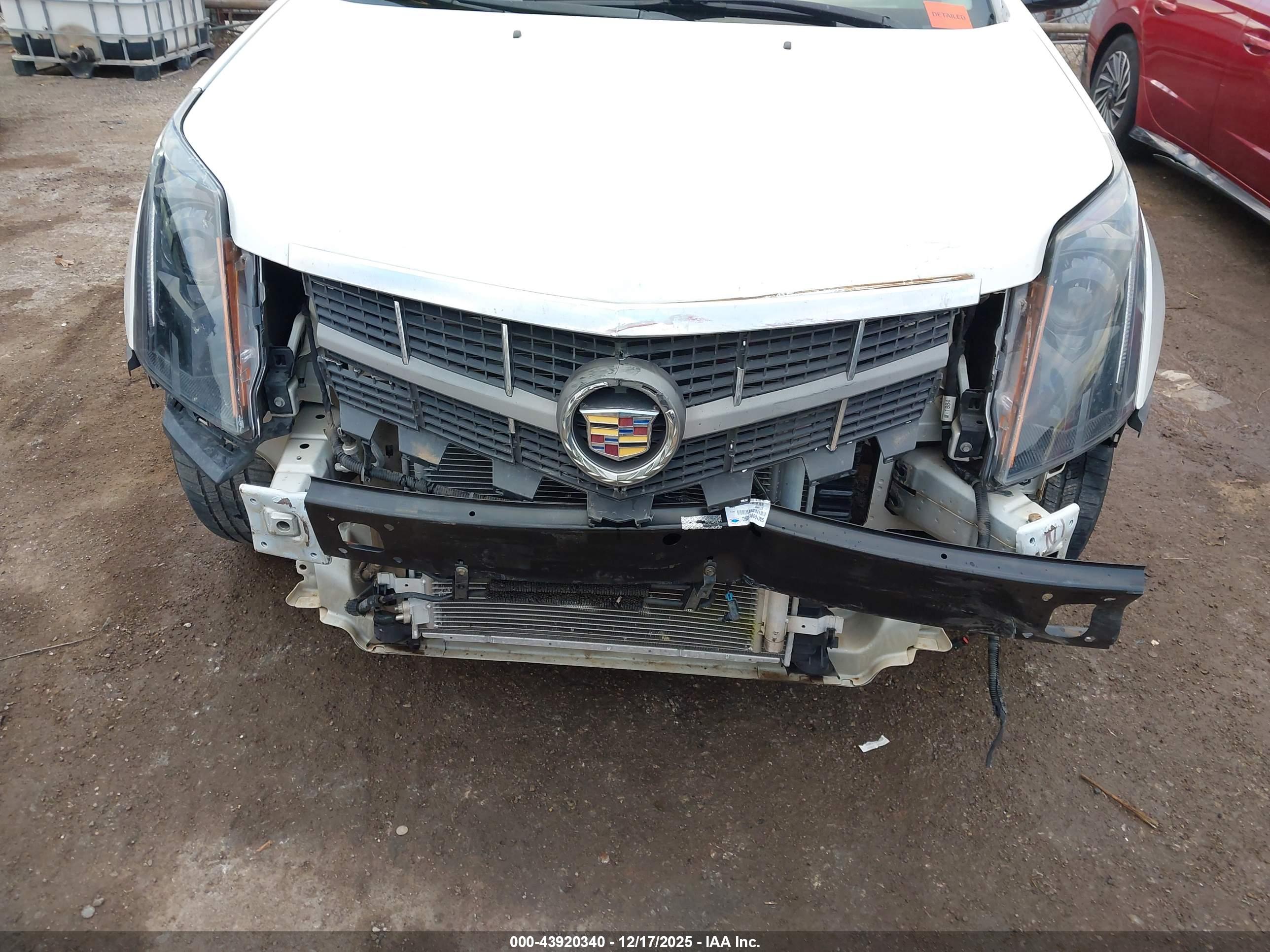 CADILLAC SRX image 6