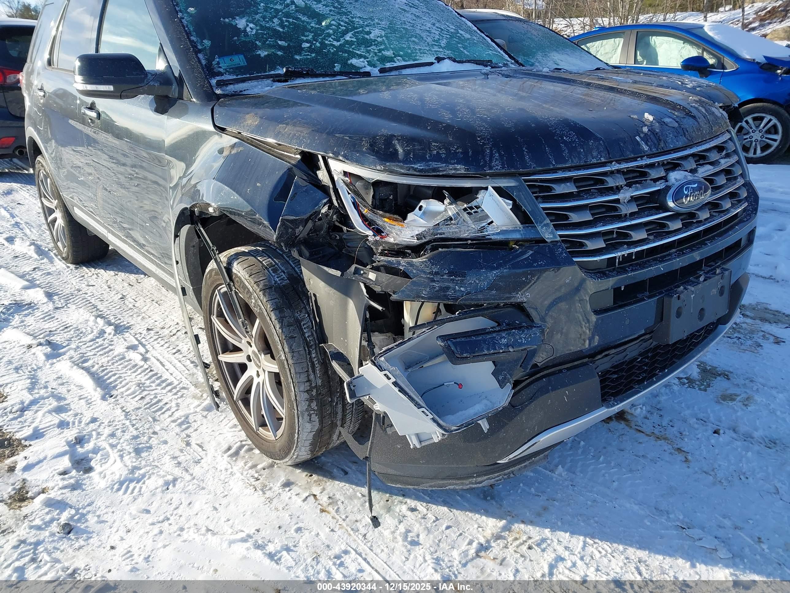 FORD EXPLORER image 6