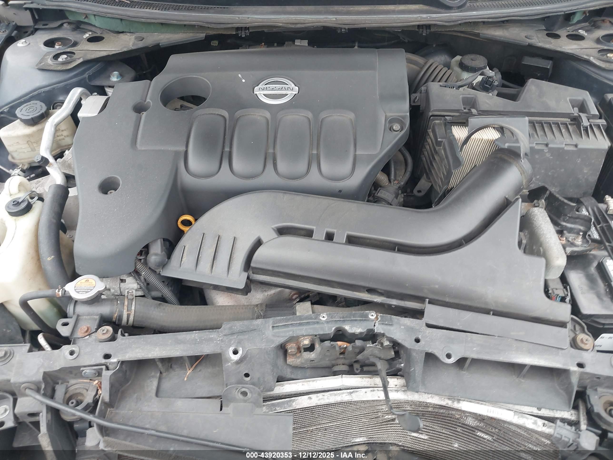 NISSAN ALTIMA image 10
